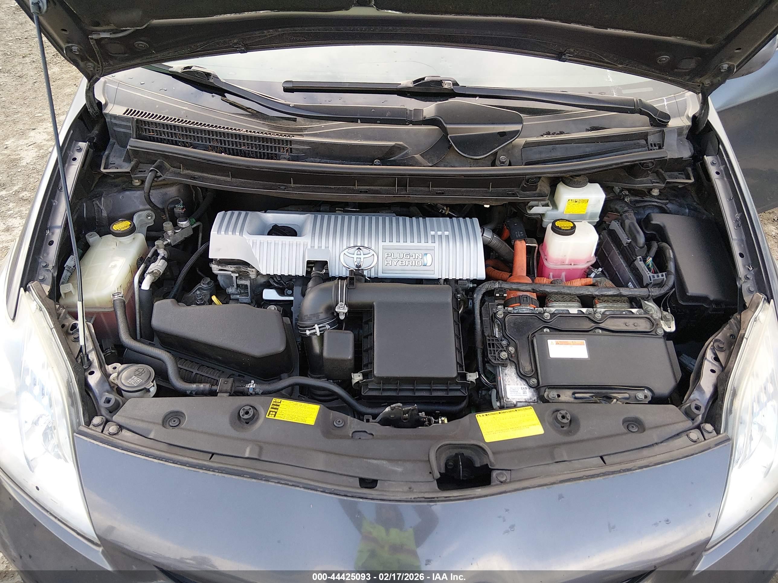 TOYOTA PRIUS image 10