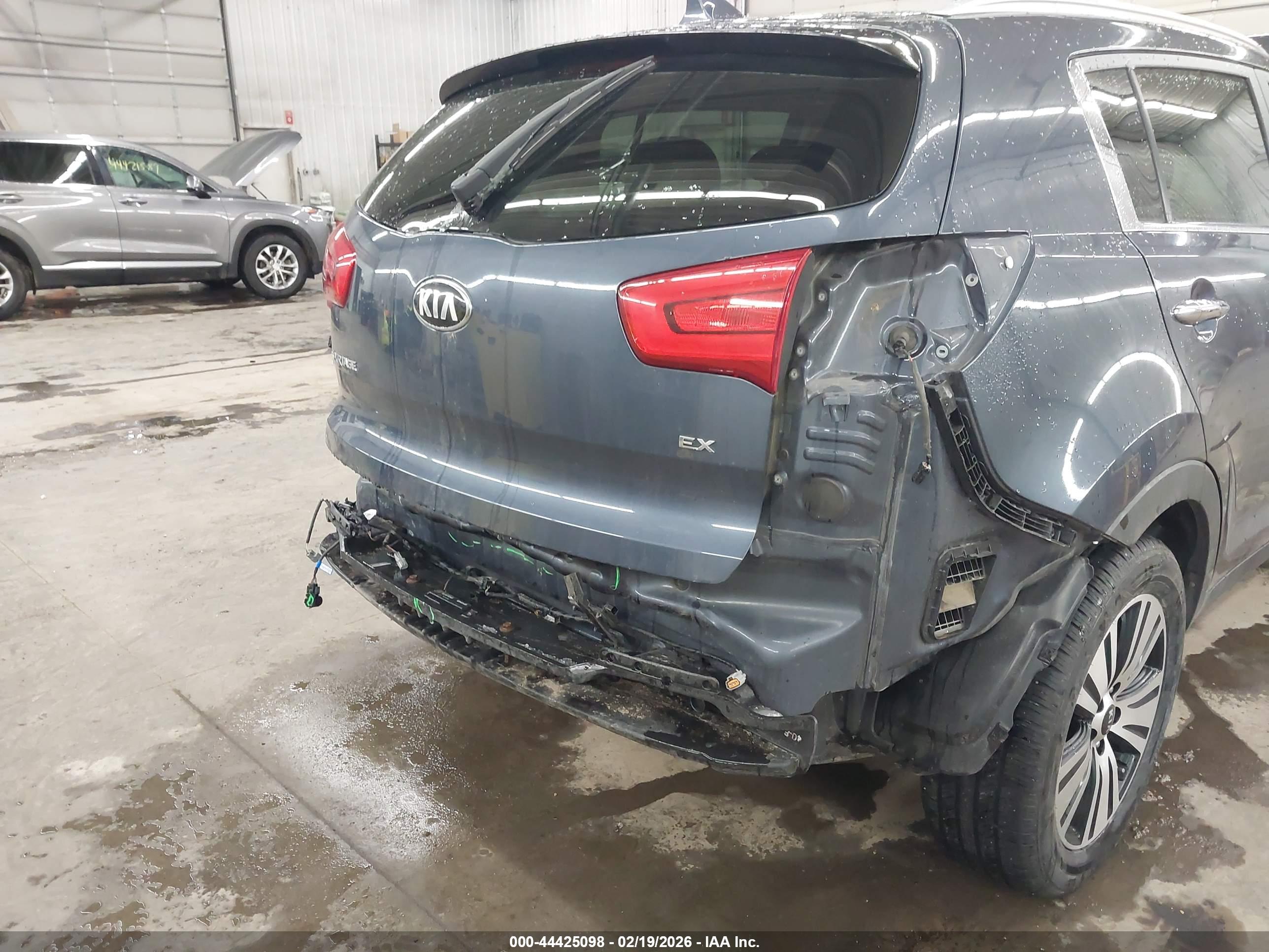 KIA SPORTAGE image 6