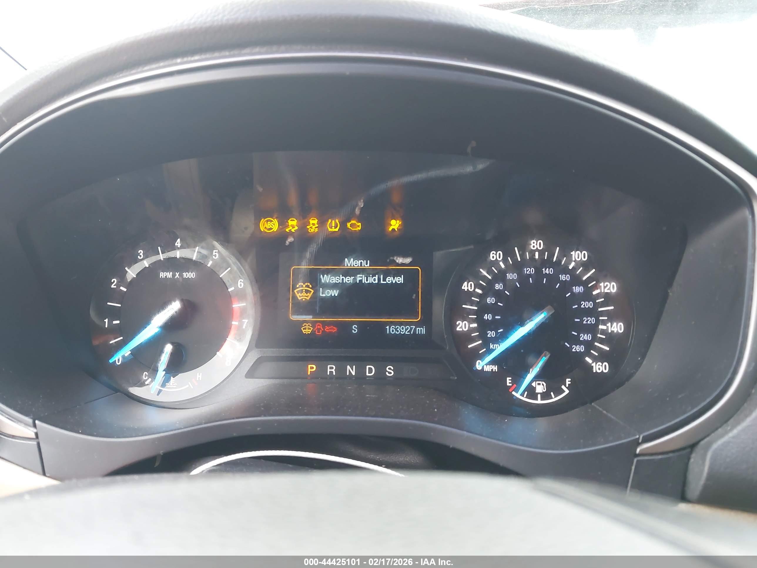 FORD FUSION image 7