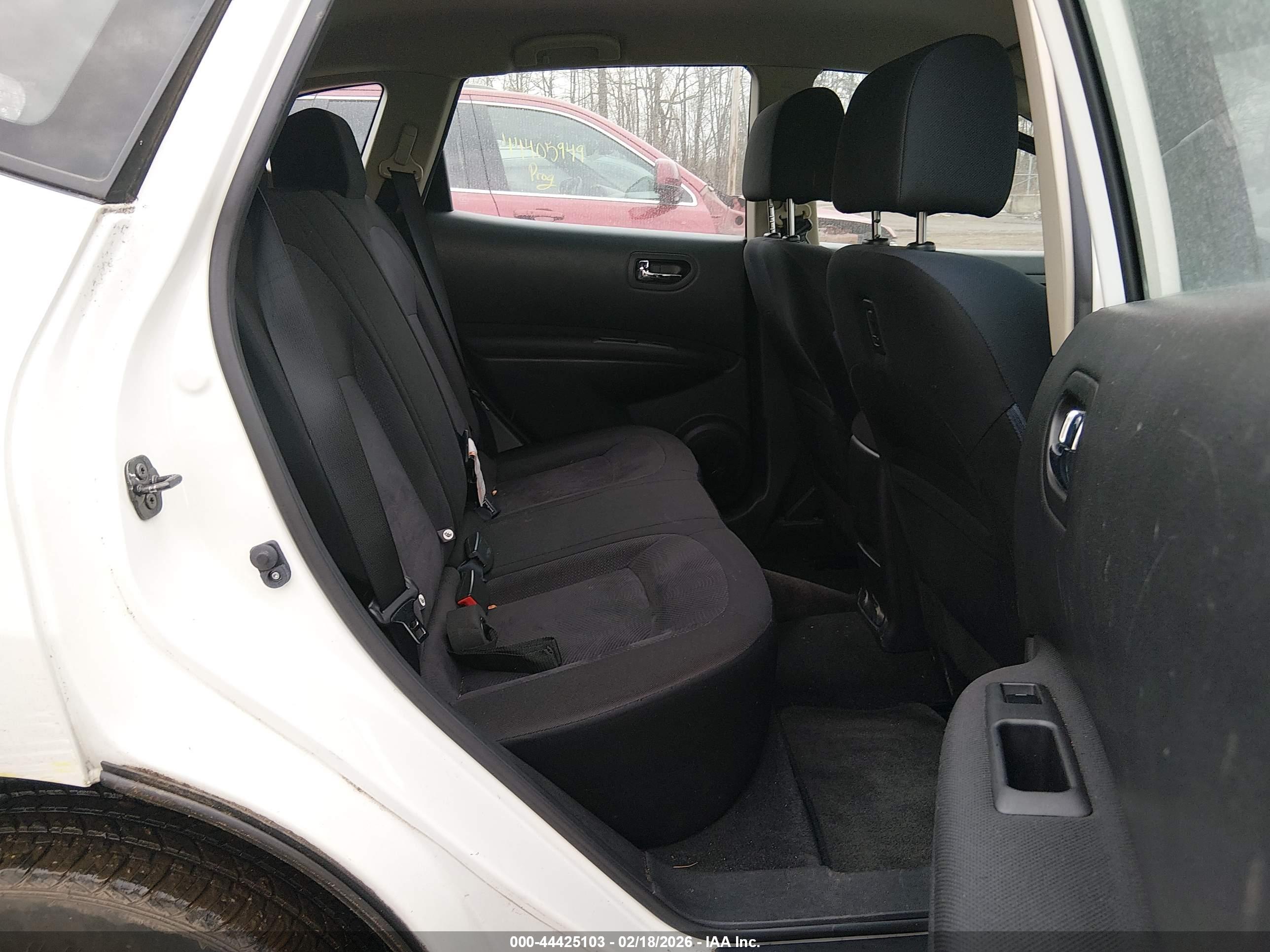 NISSAN ROGUE image 8