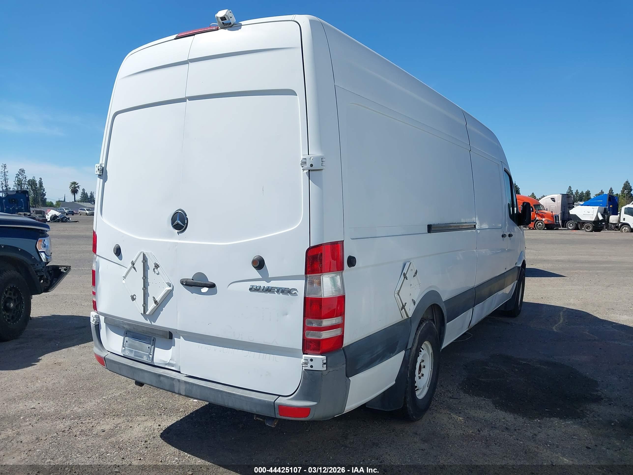 MERCEDES-BENZ SPRINTER image 4