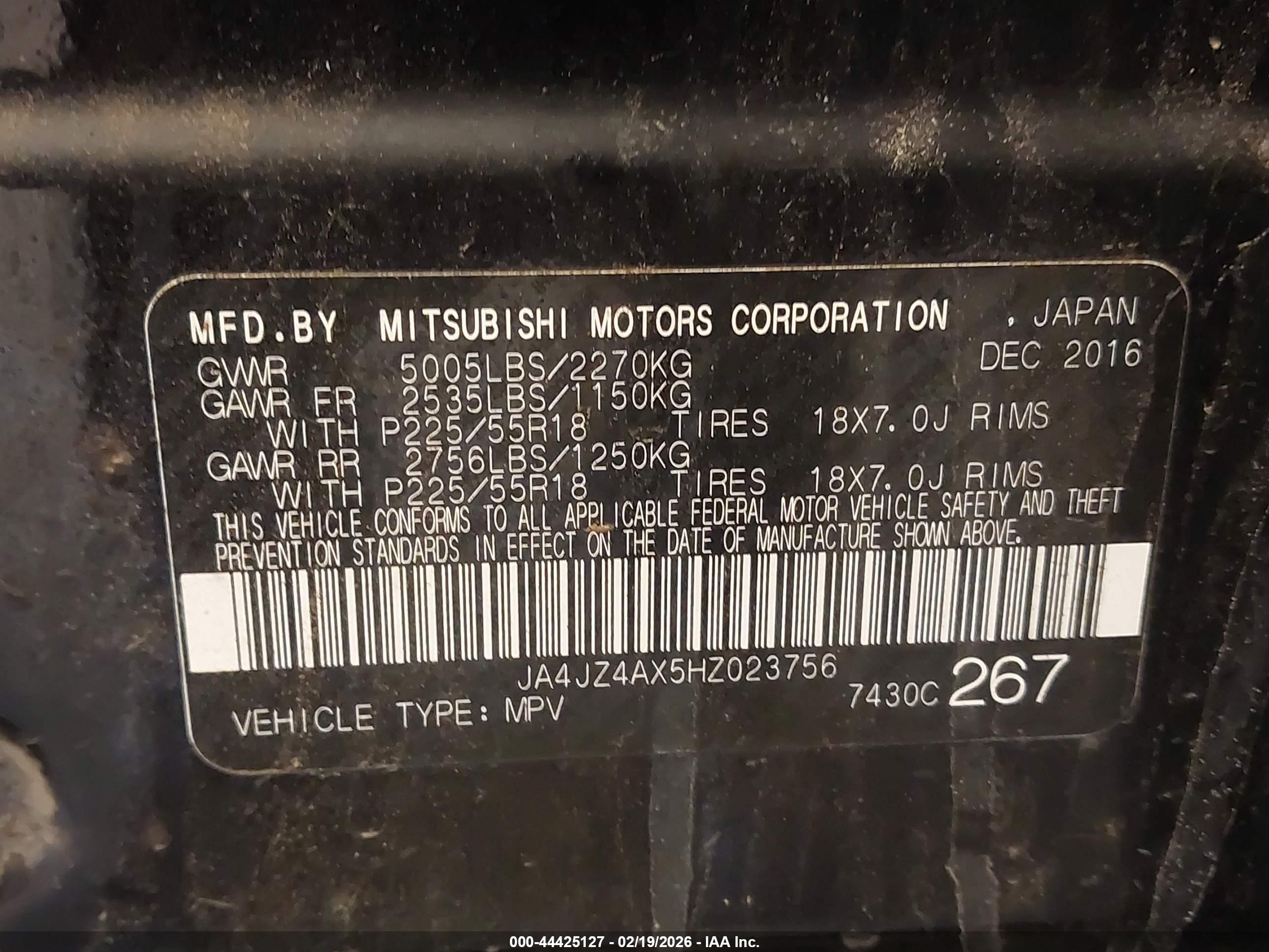 MITSUBISHI OUTLANDER image 9