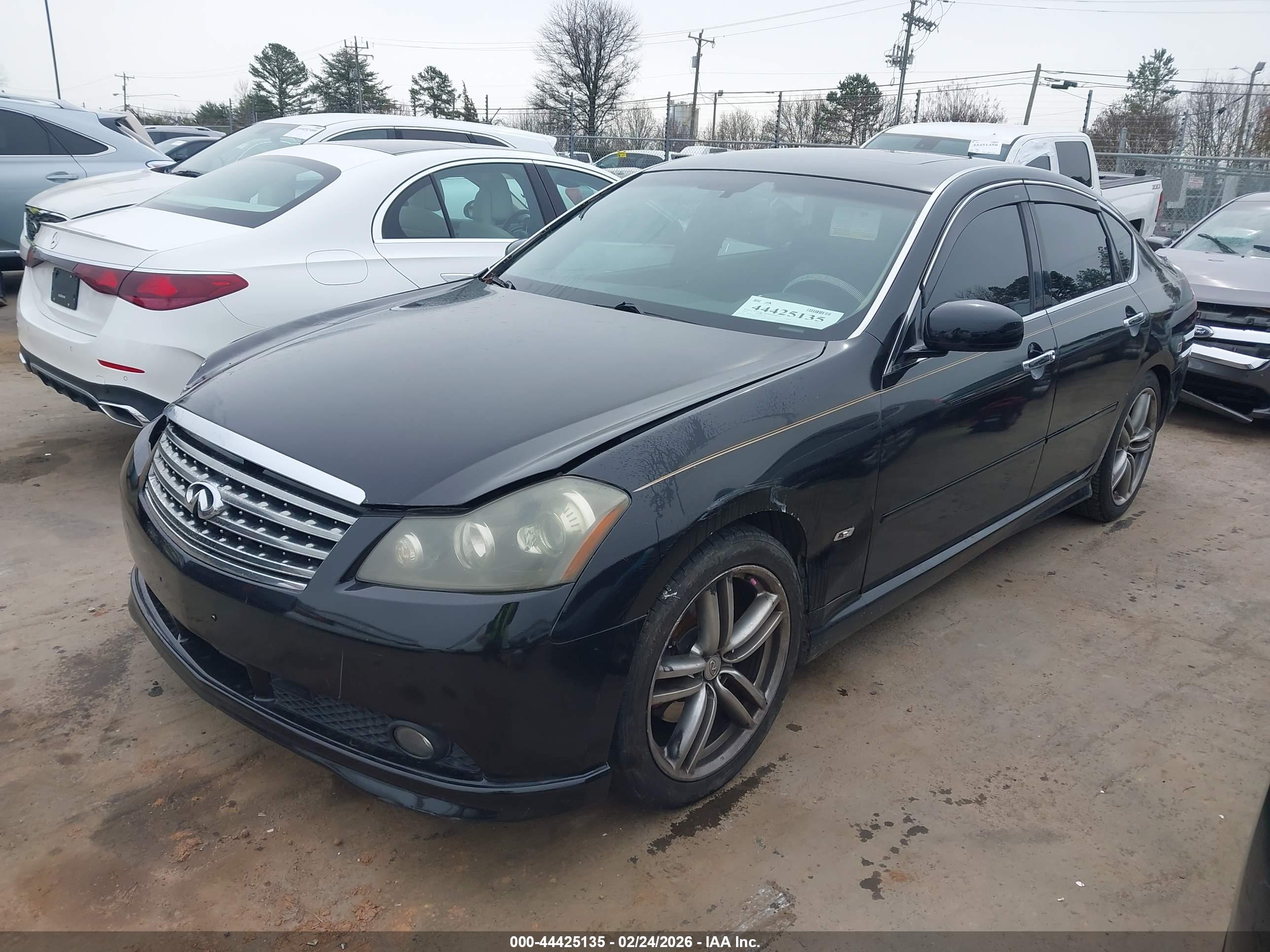 INFINITI M45 image 2