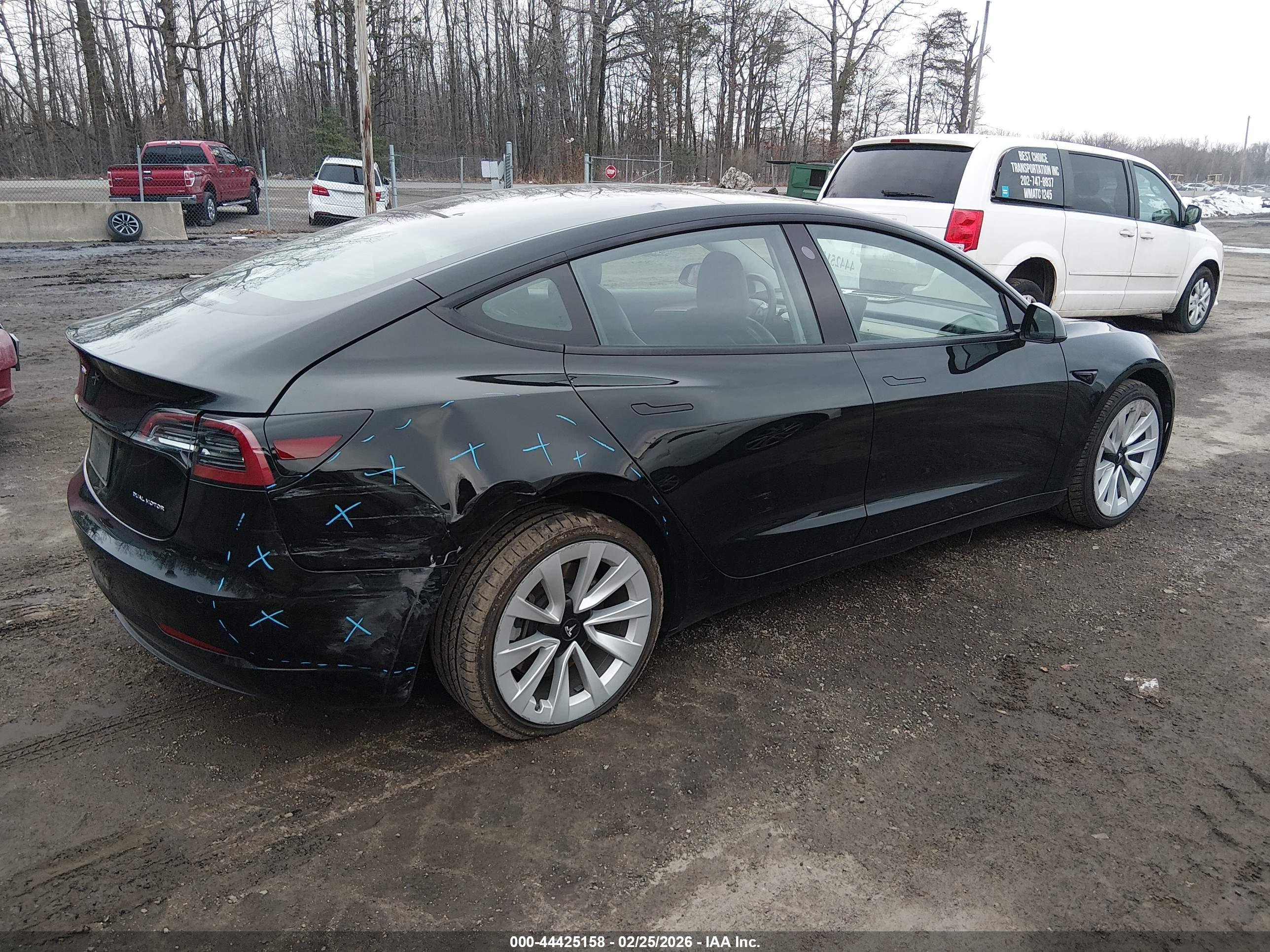 TESLA MODEL image 4