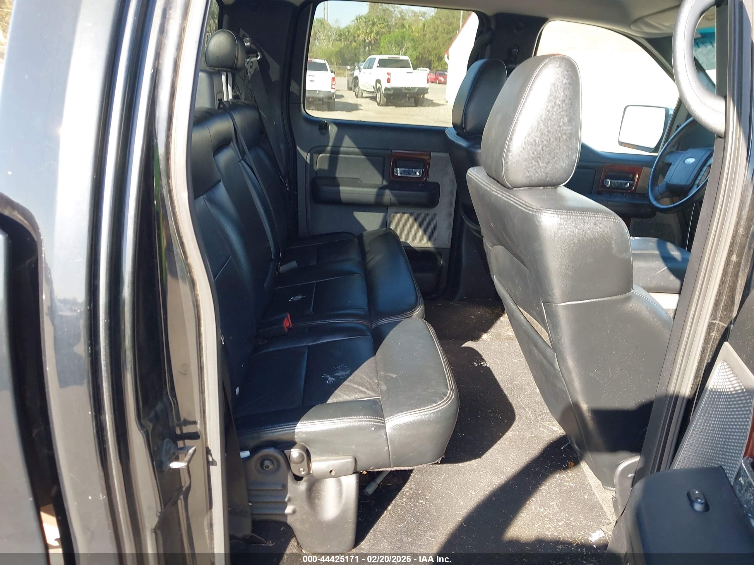 FORD F-150 image 8