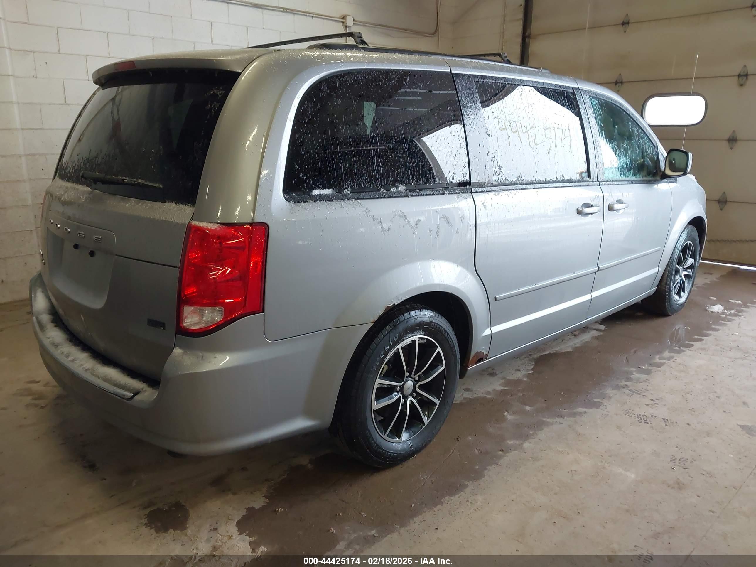 DODGE GRAND image 4