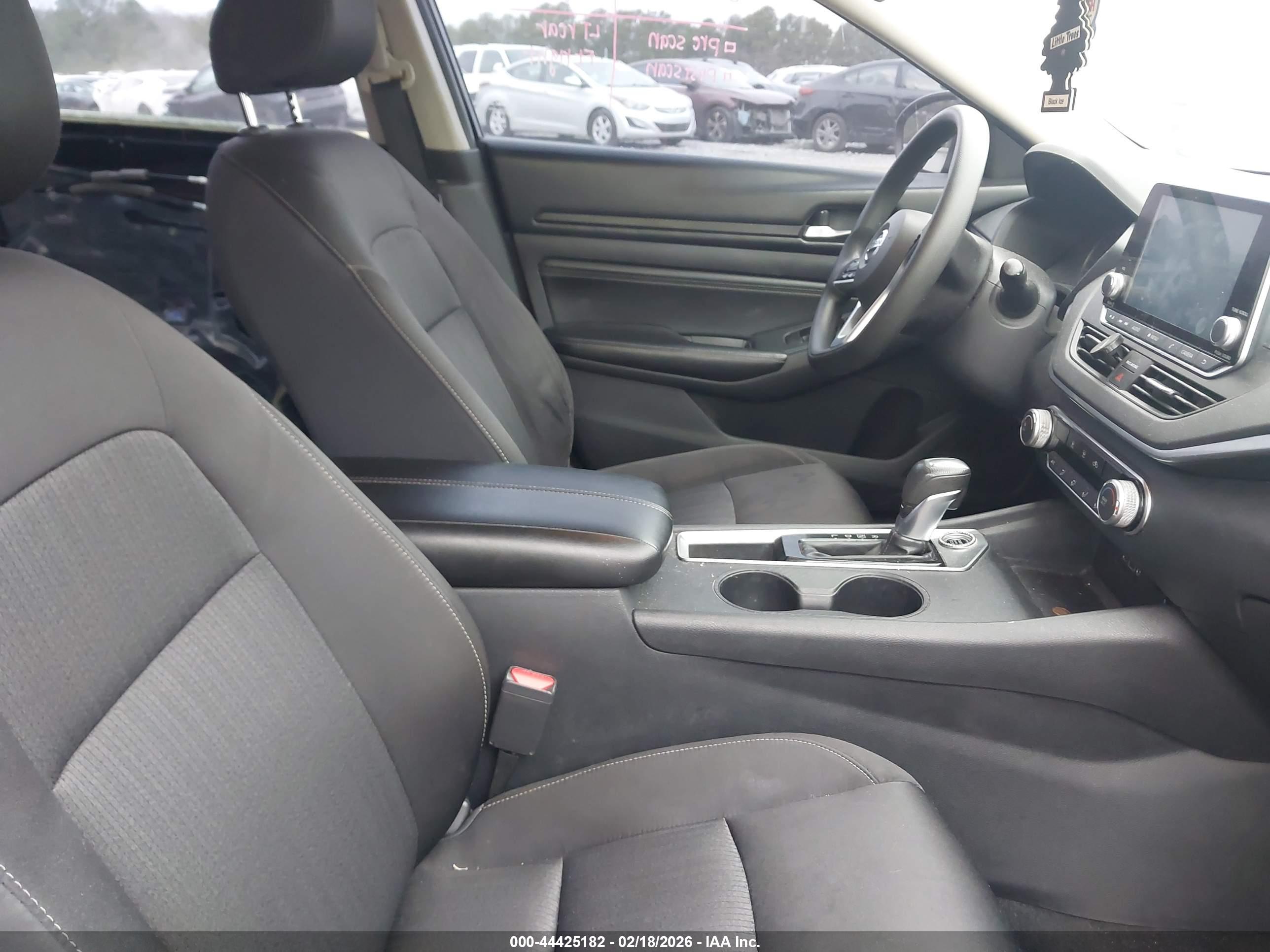 NISSAN ALTIMA image 5