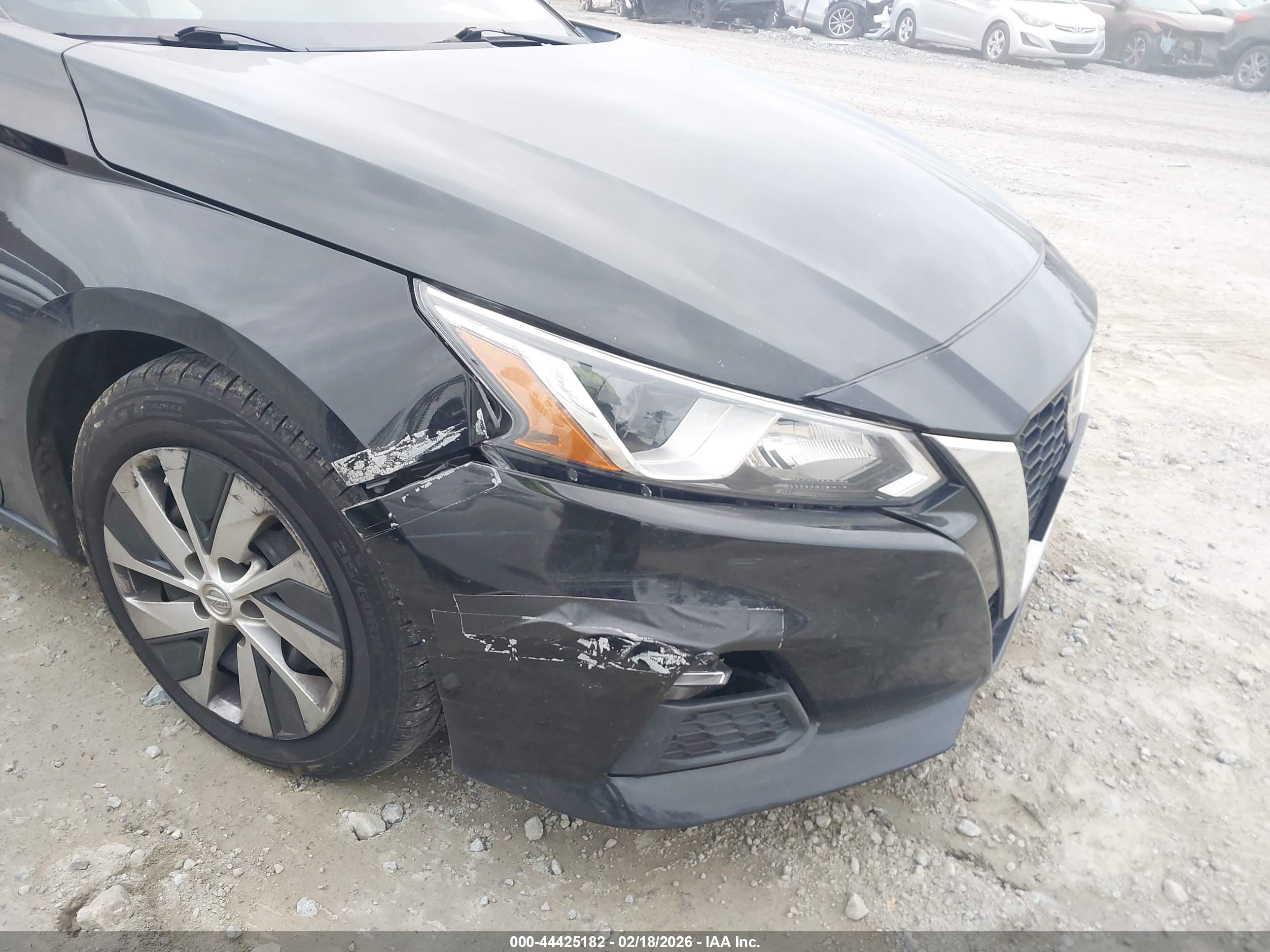 NISSAN ALTIMA image 6