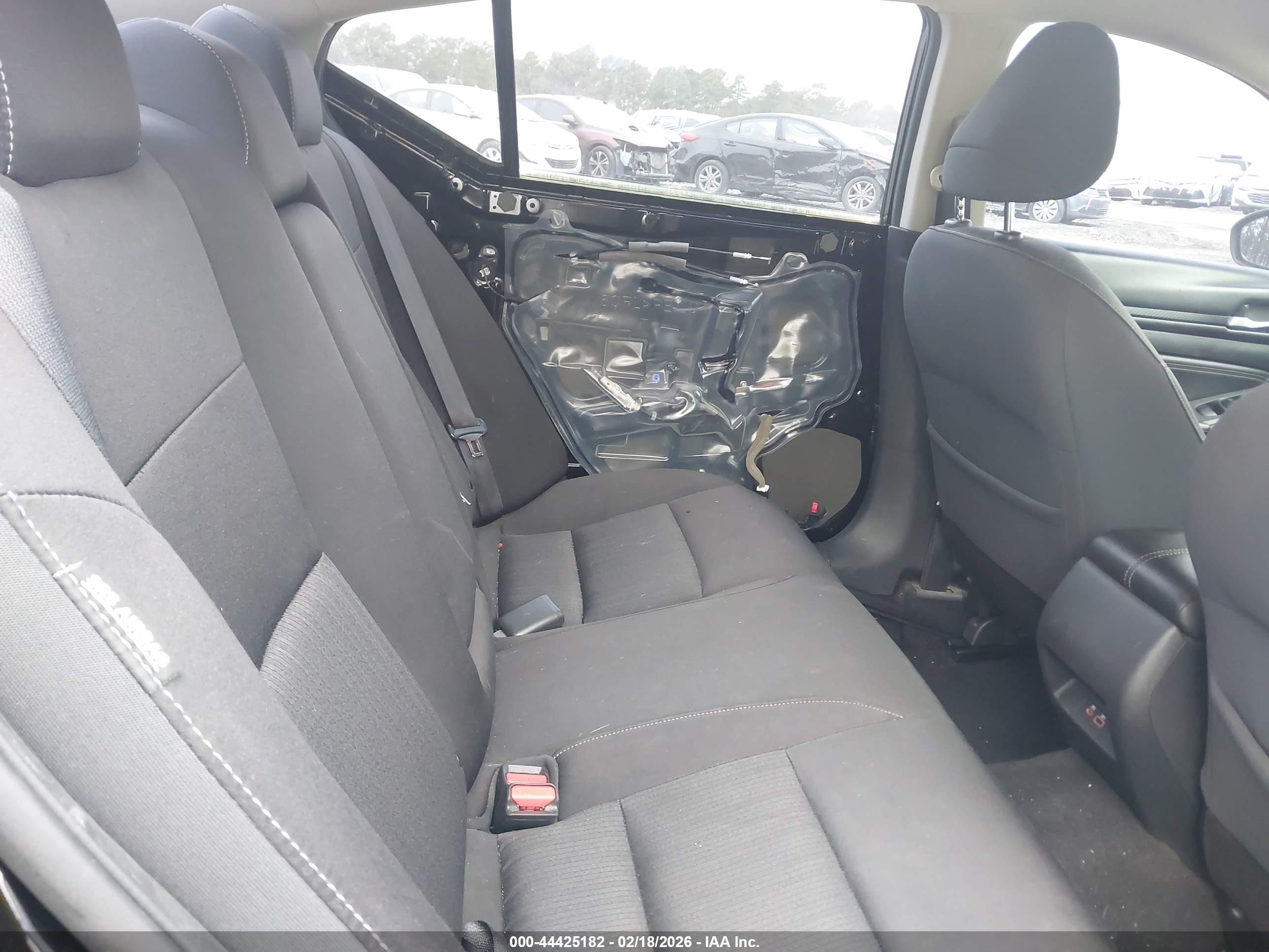 NISSAN ALTIMA image 8
