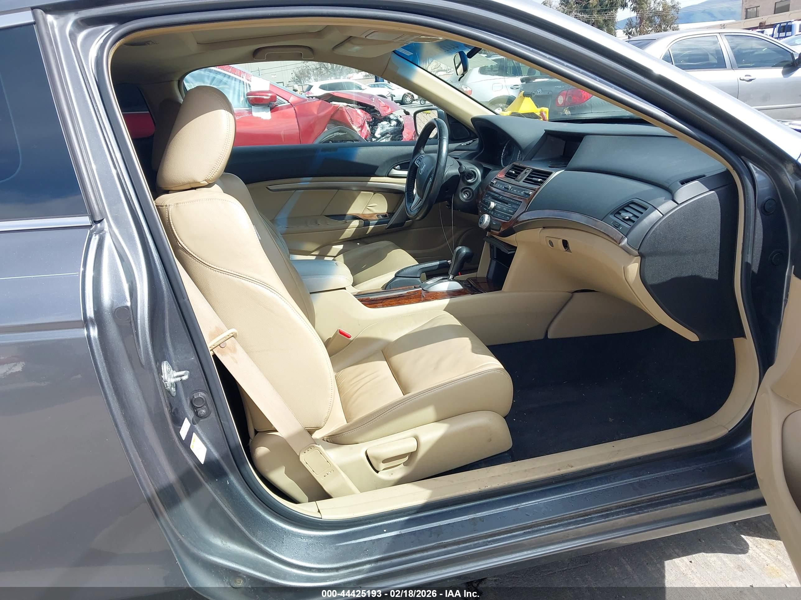 HONDA ACCORD image 5