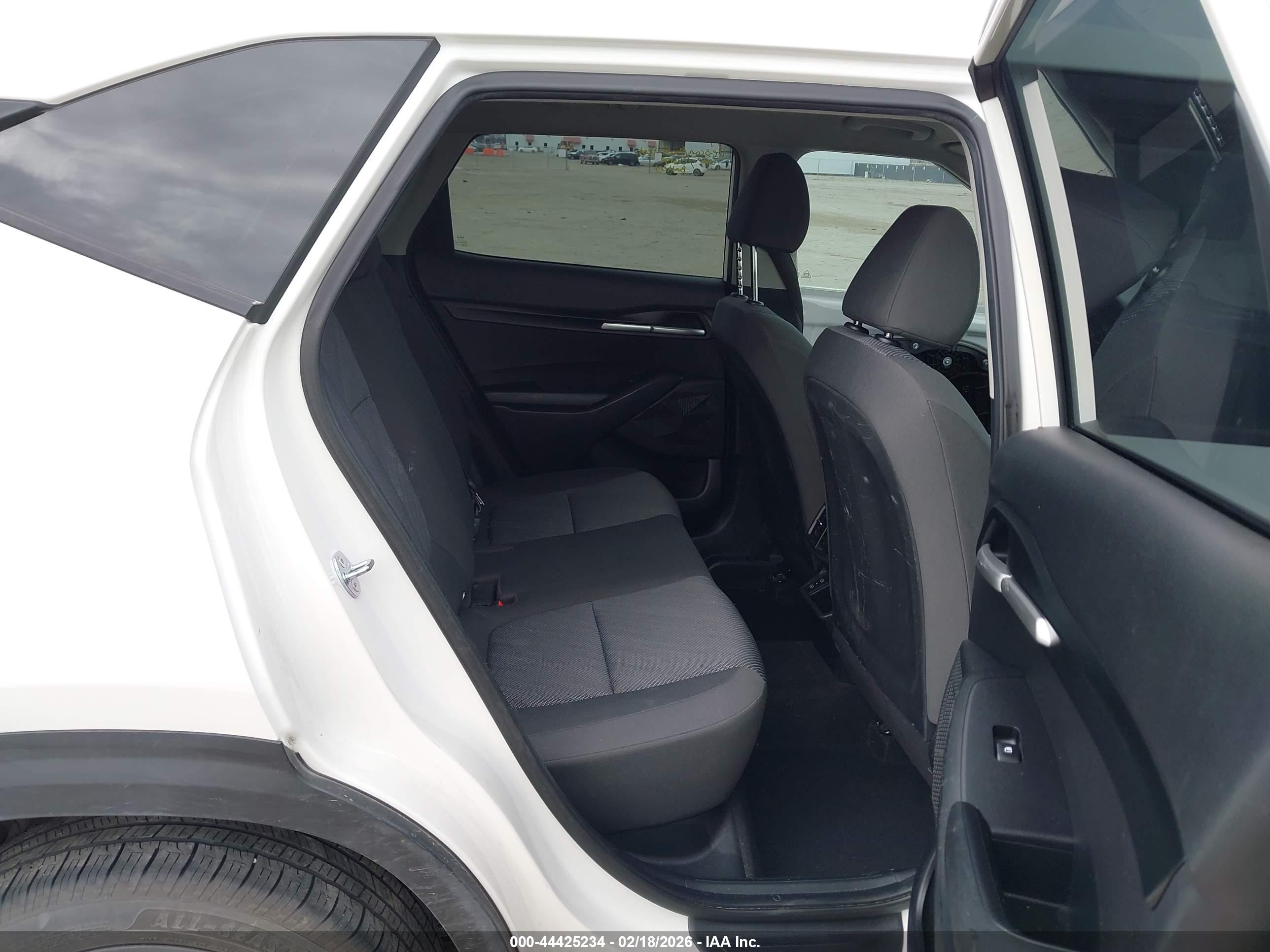 KIA SELTOS image 8