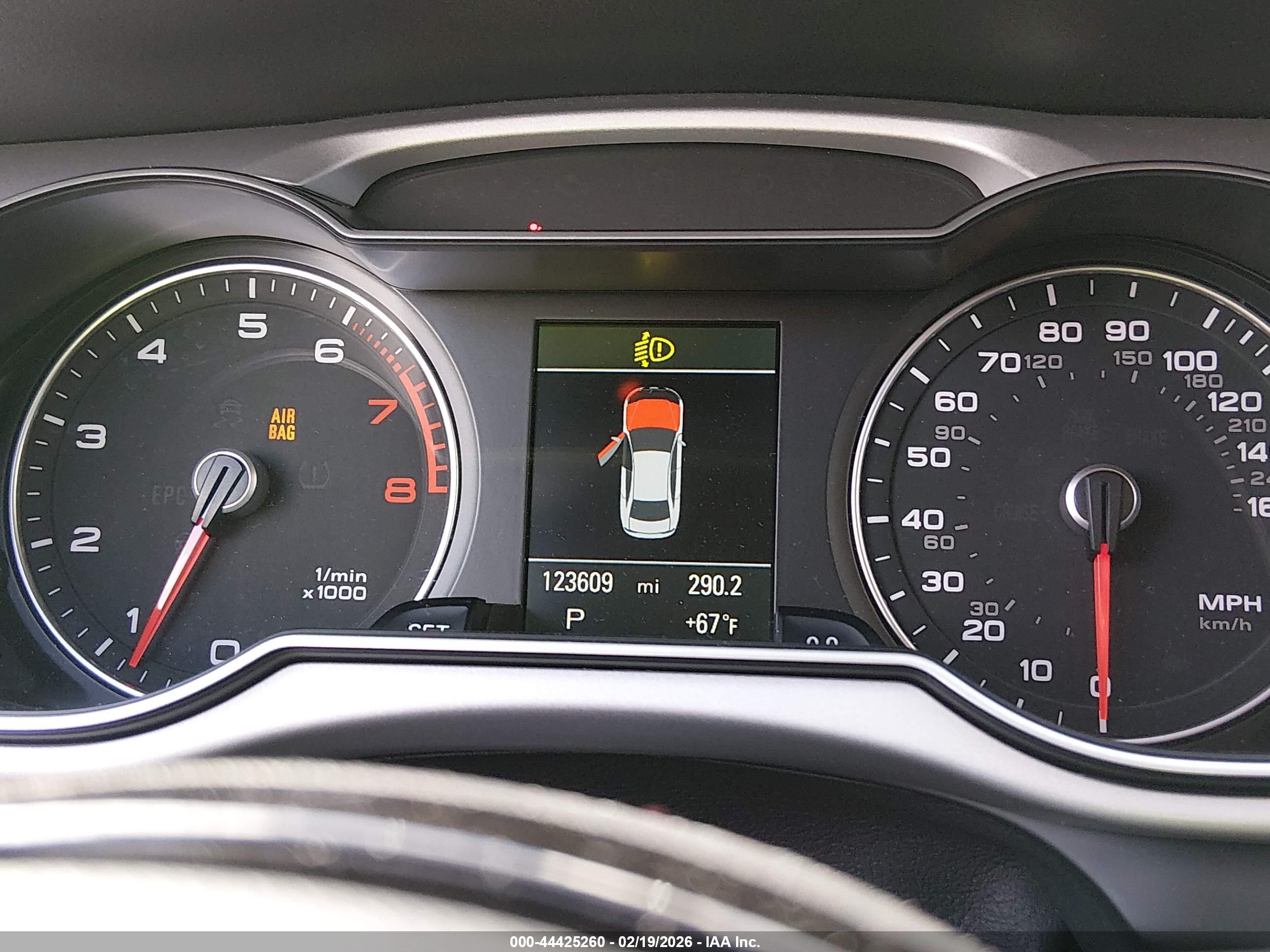 AUDI A4 image 7