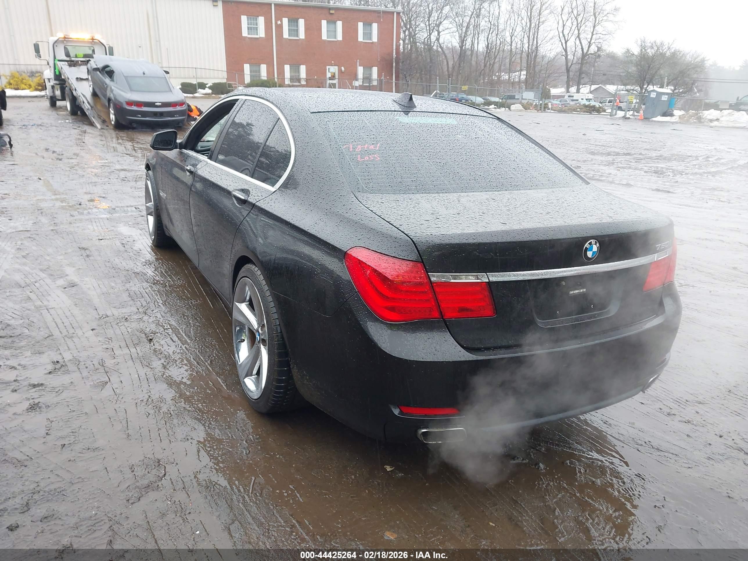 BMW 750I image 3