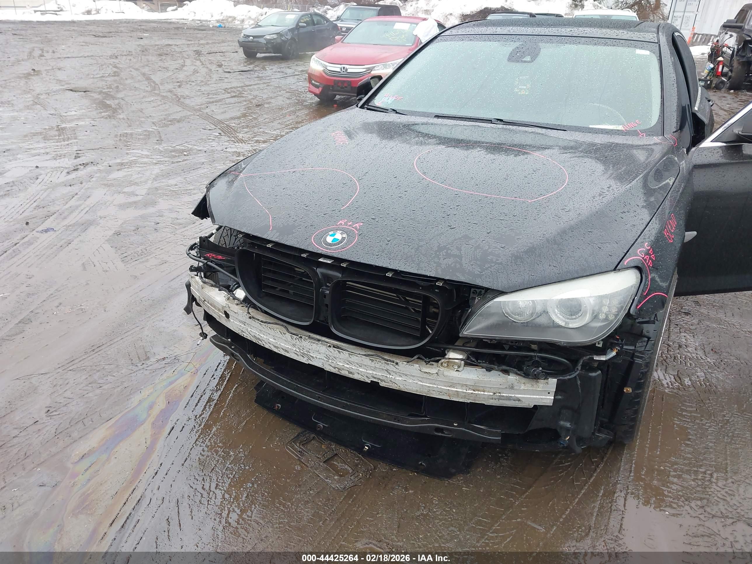 BMW 750I image 6