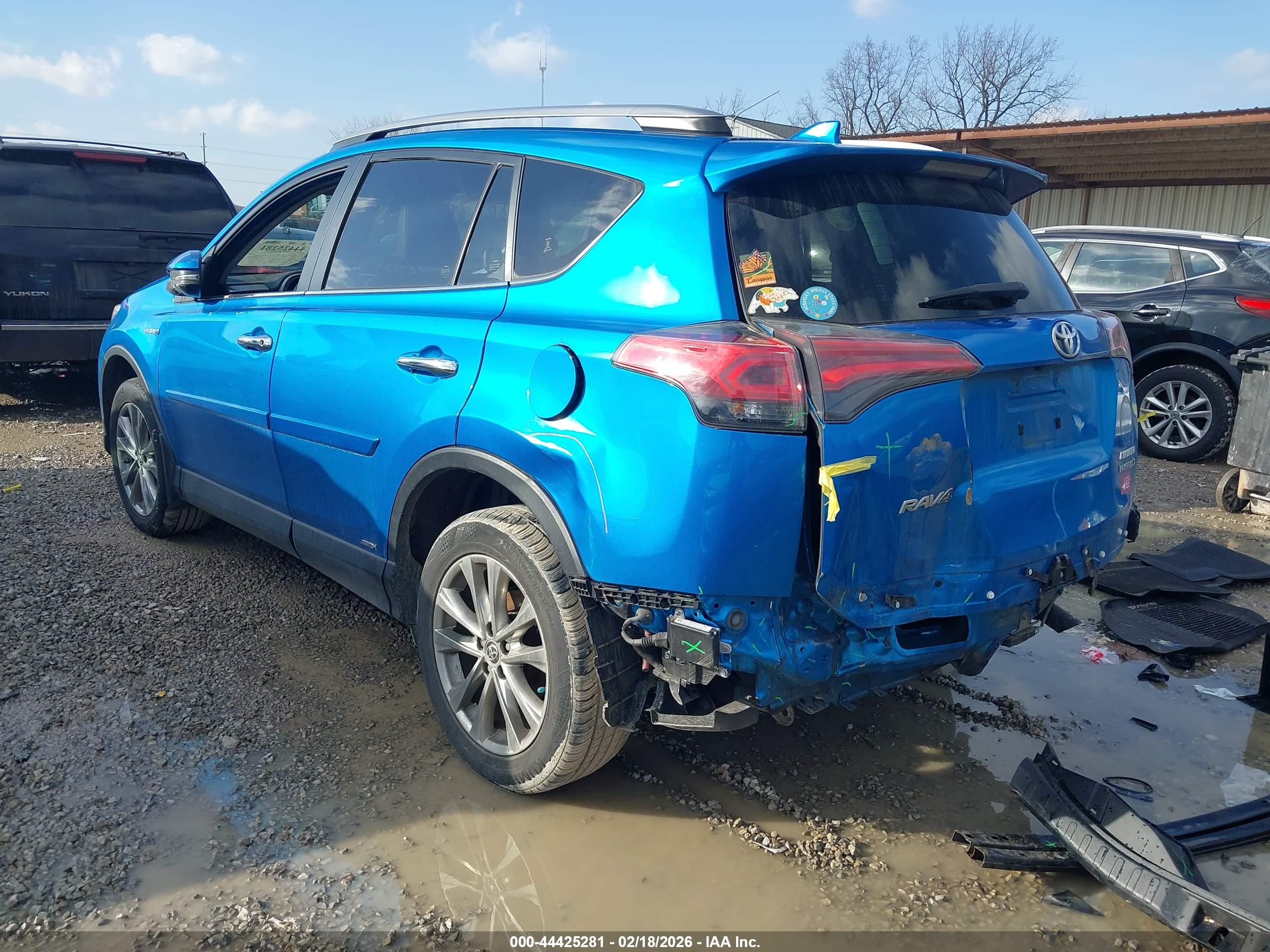 TOYOTA RAV4 image 3