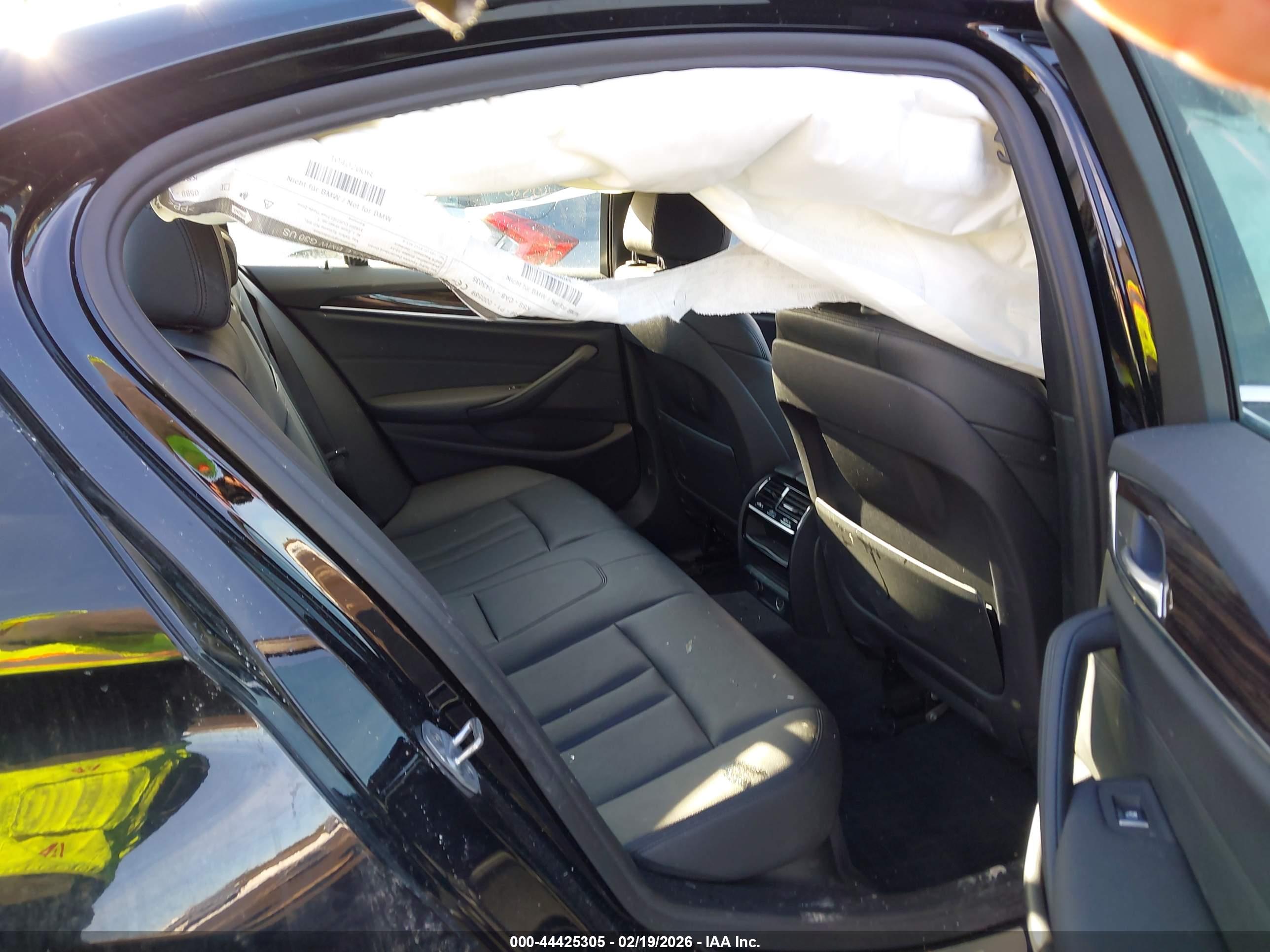 BMW 530E image 8