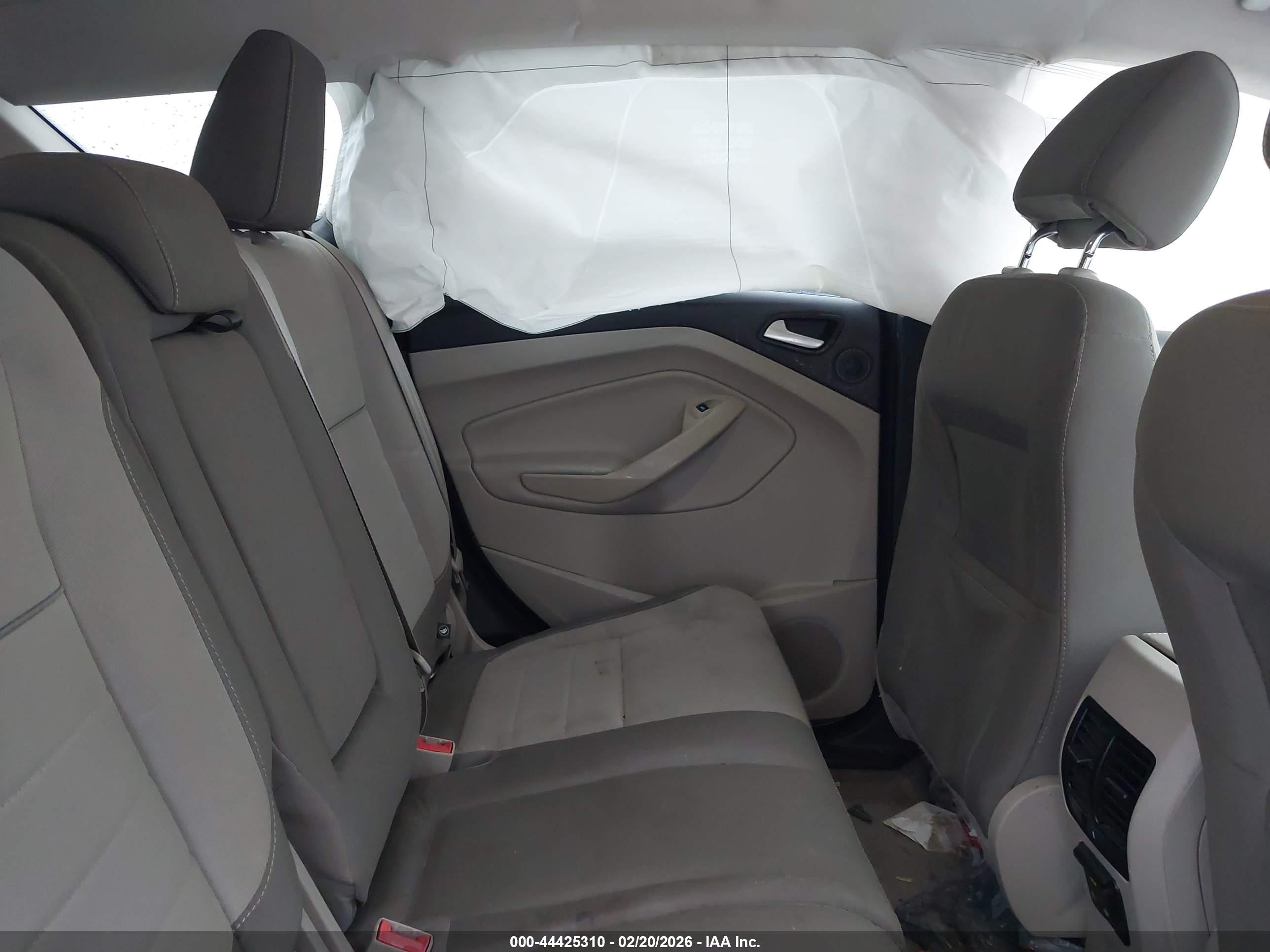 FORD ESCAPE image 8