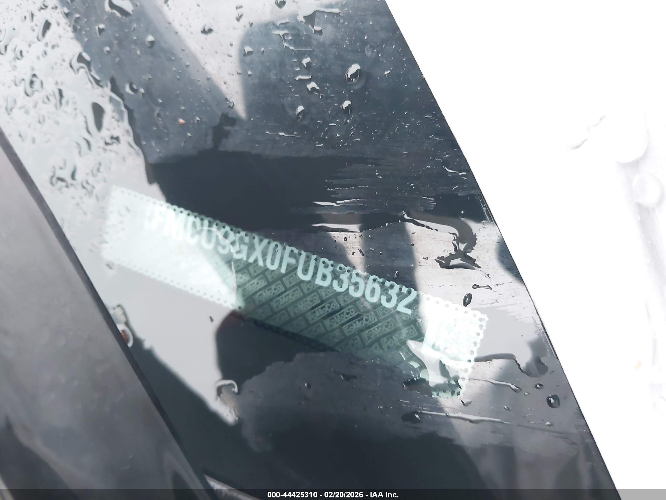 FORD ESCAPE image 9