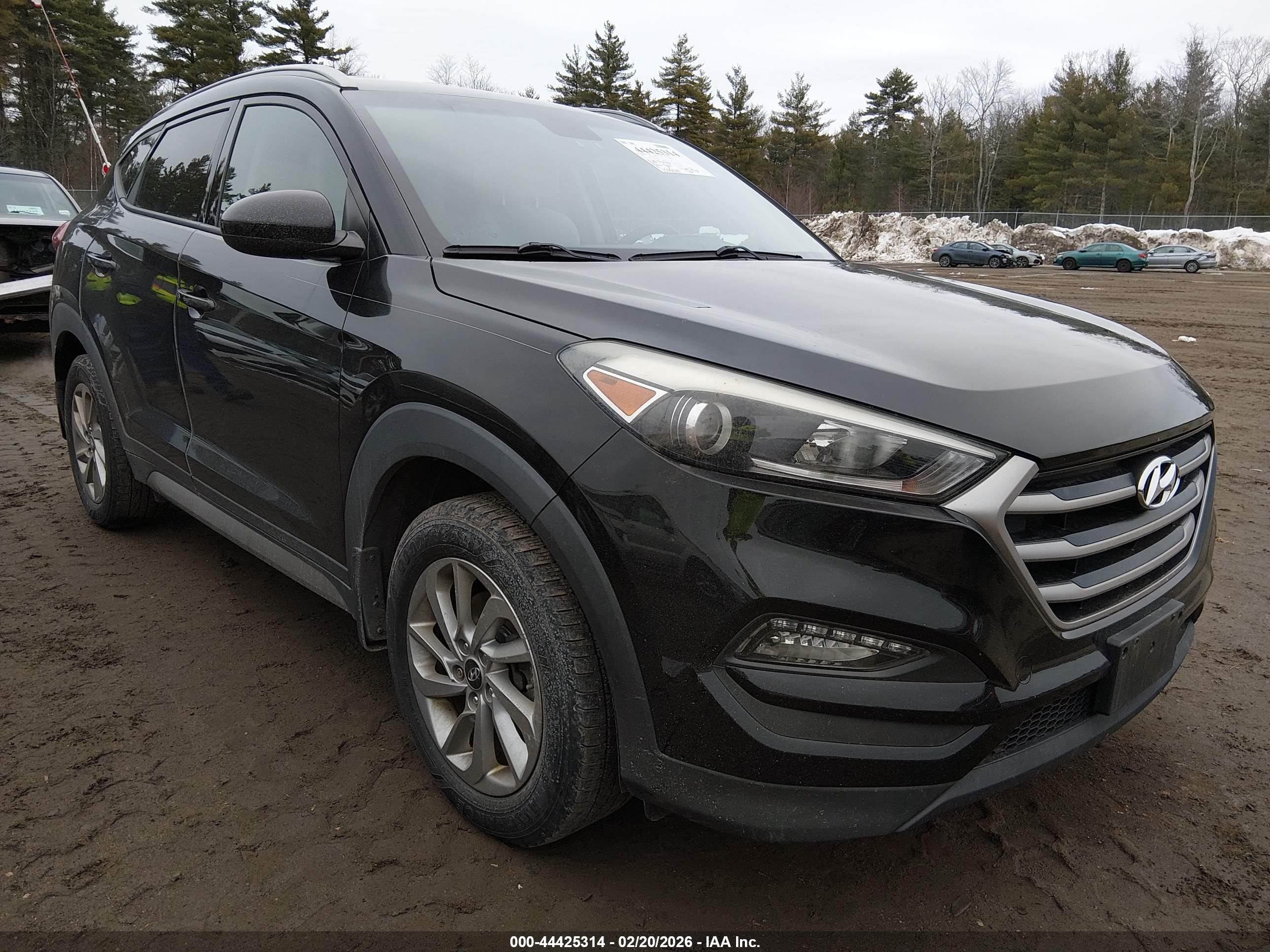 HYUNDAI TUCSON image 6