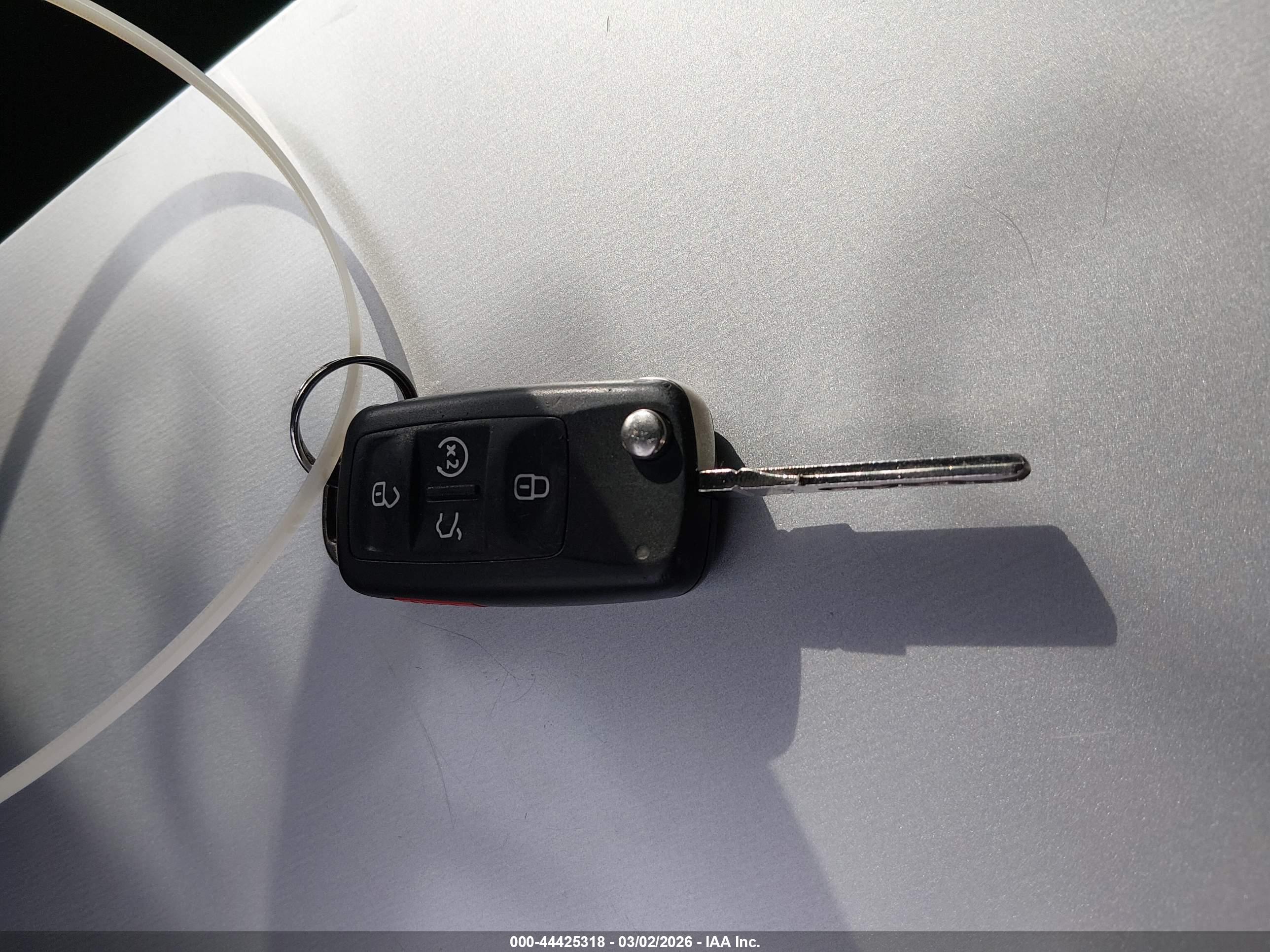 VOLKSWAGEN PASSAT image 11