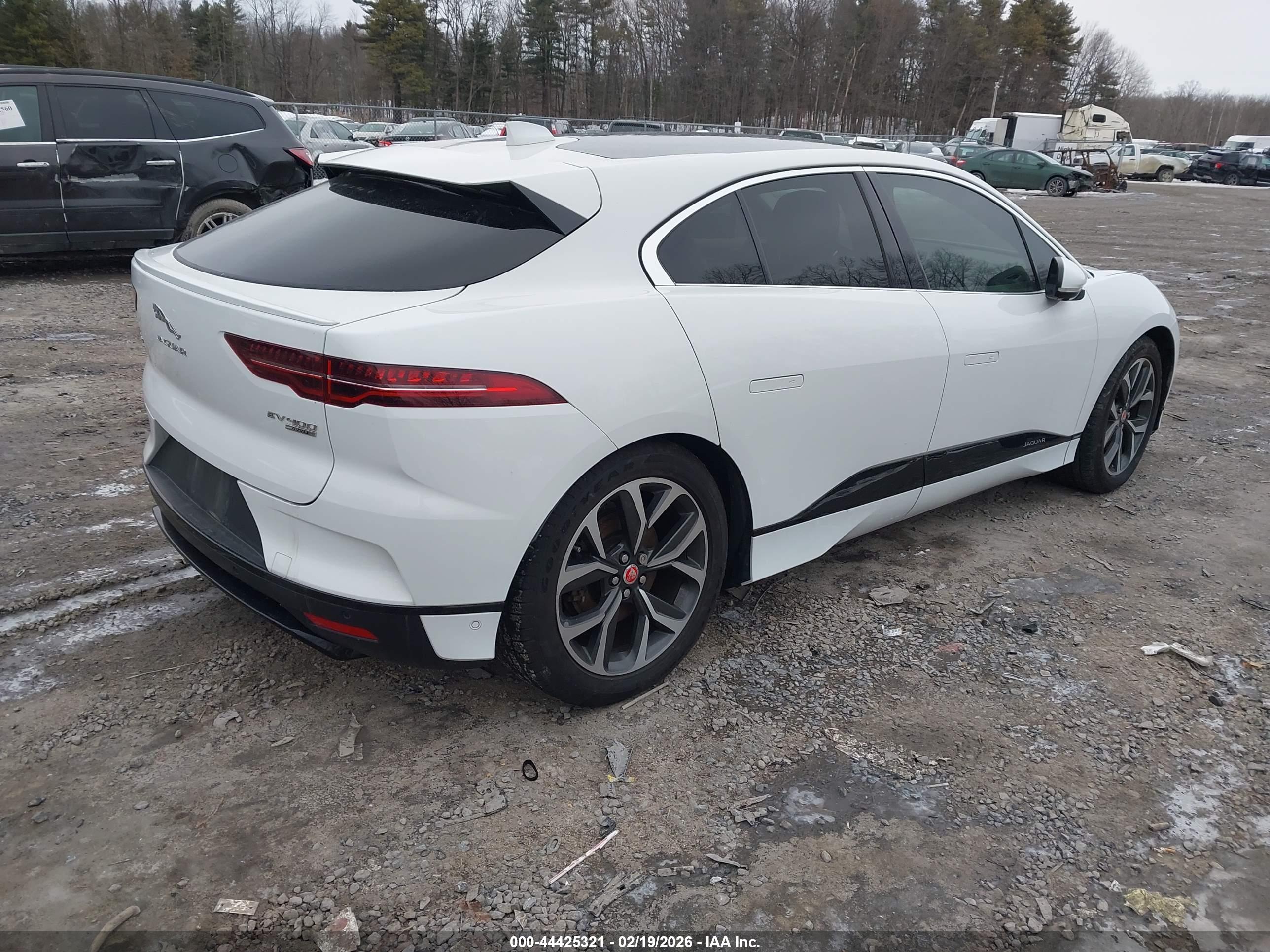 JAGUAR I-PACE image 4