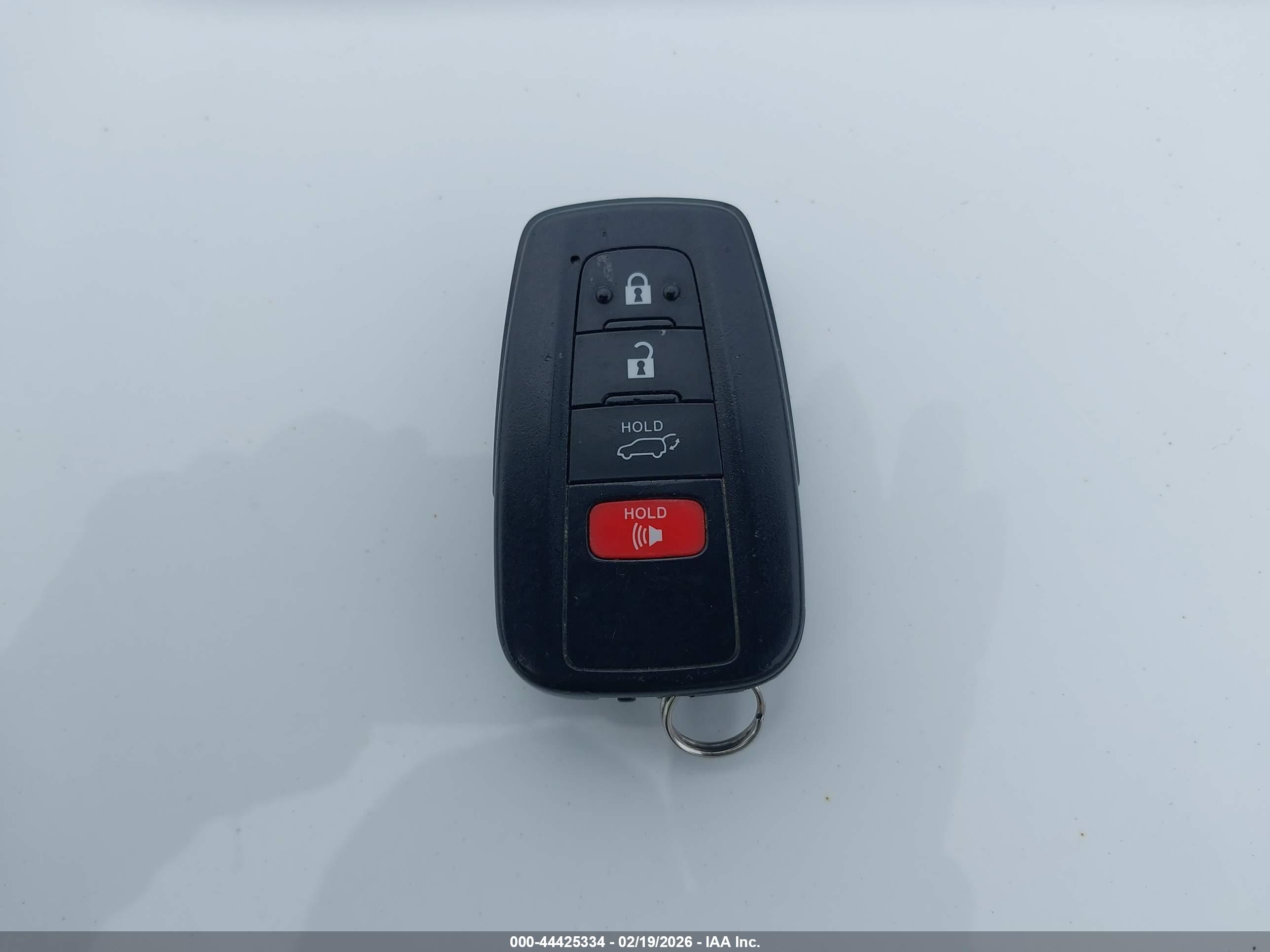 TOYOTA RAV4 image 11