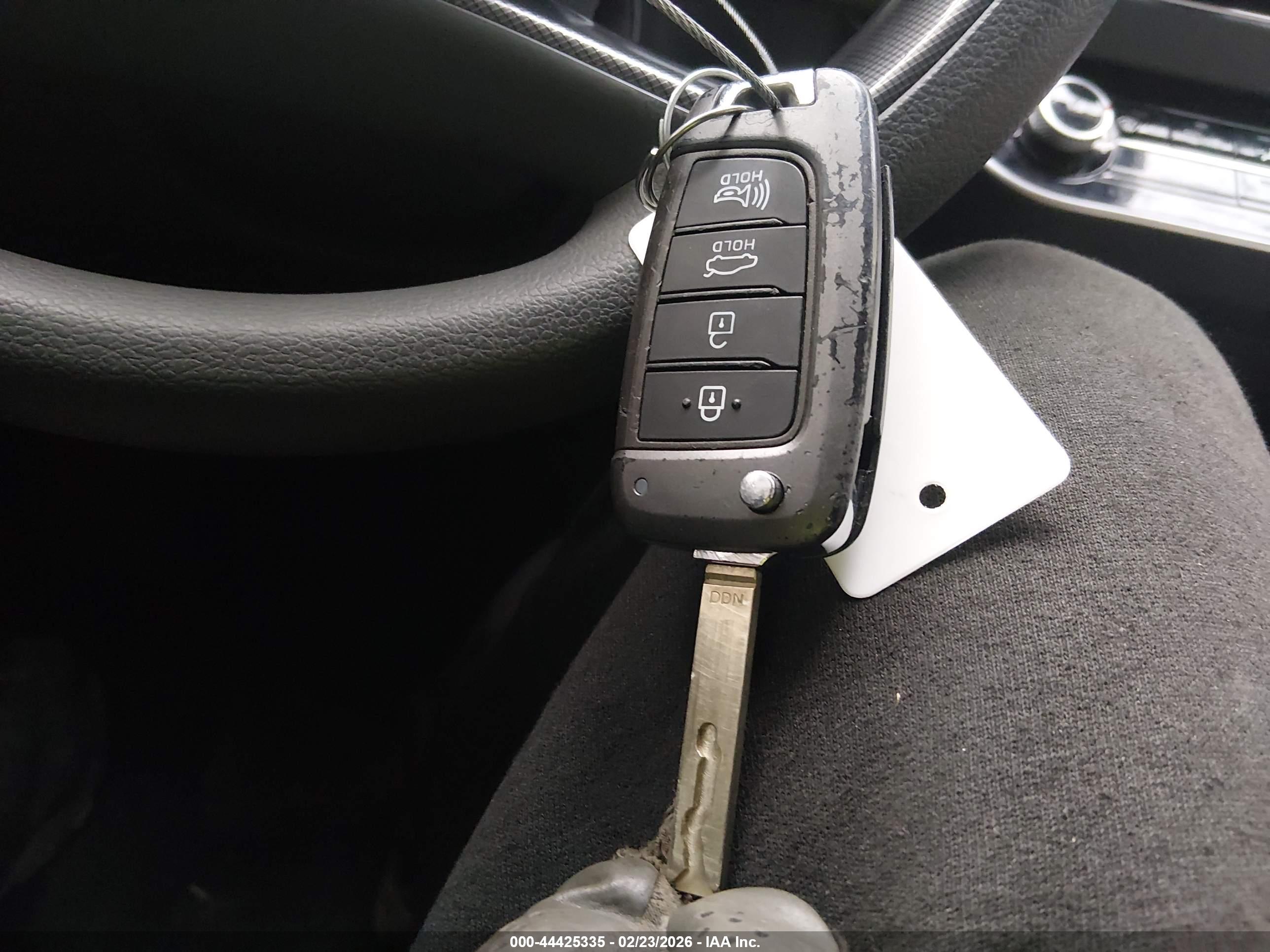 HYUNDAI SONATA image 11