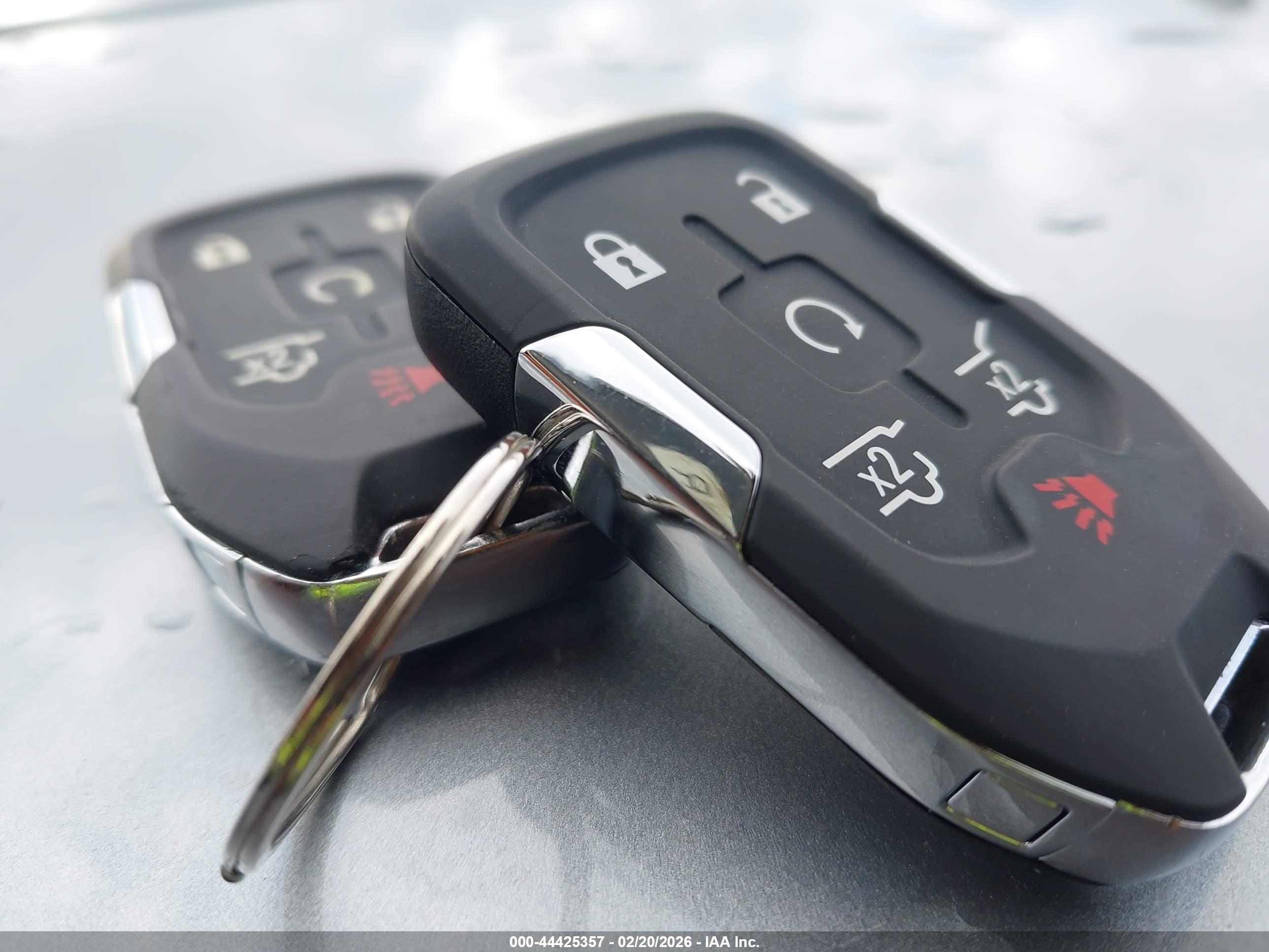 GMC YUKON image 11