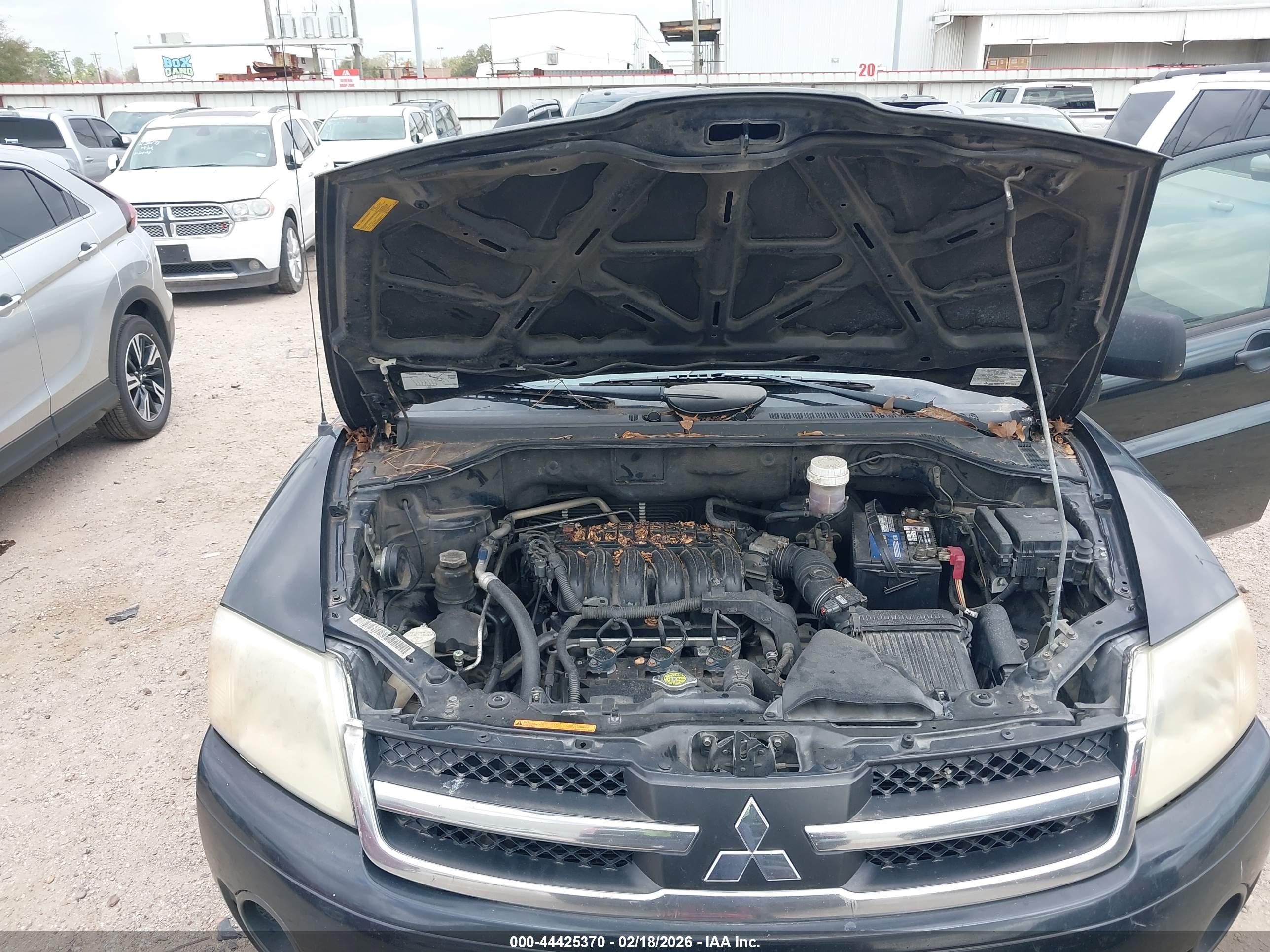 MITSUBISHI ENDEAVOR image 10