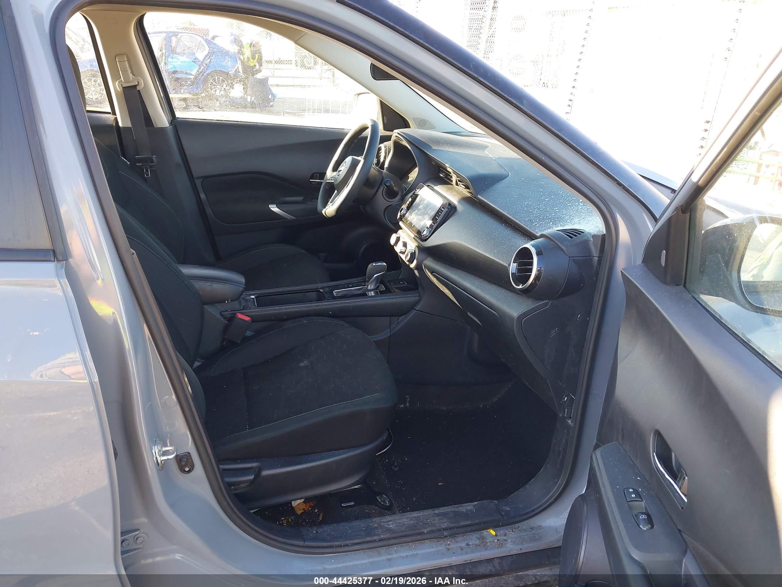 NISSAN KICKS image 5
