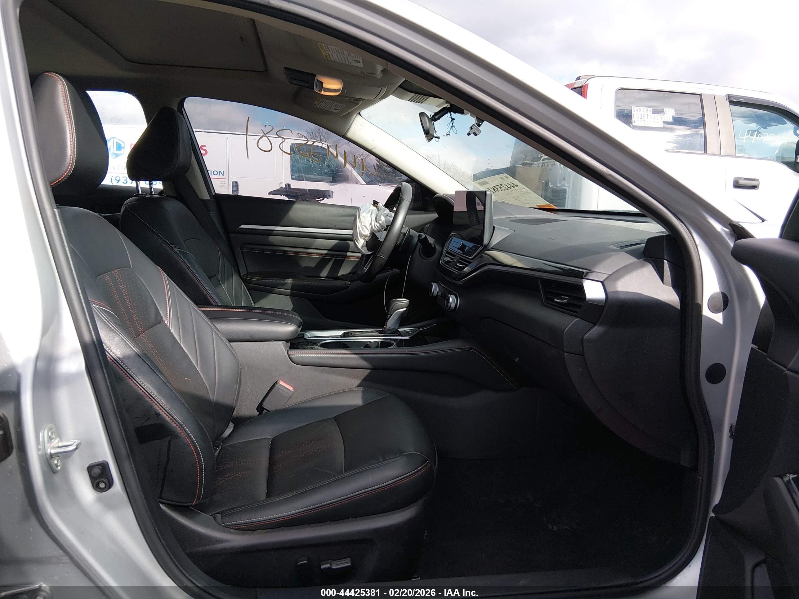 NISSAN ALTIMA image 5
