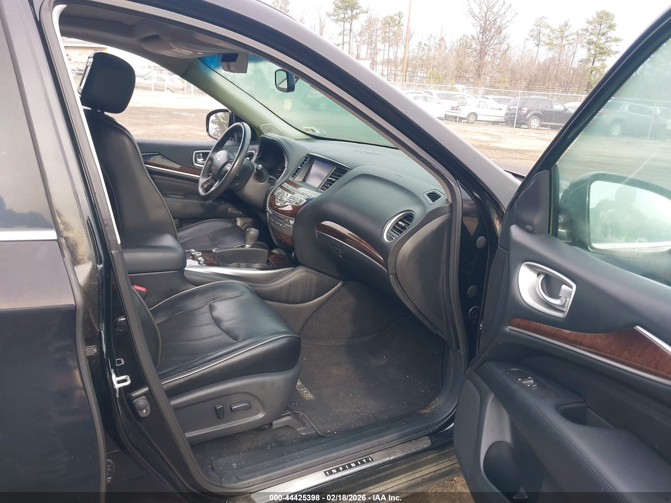 INFINITI JX35 image 5