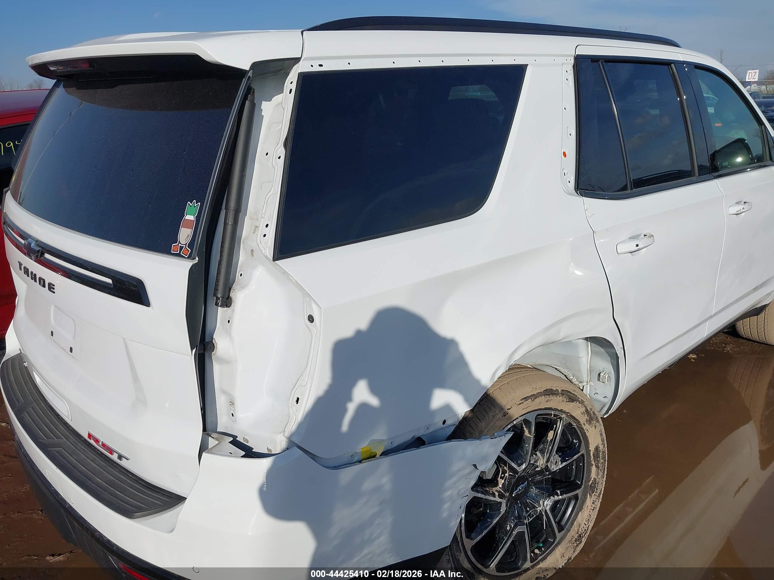 CHEVROLET TAHOE image 6
