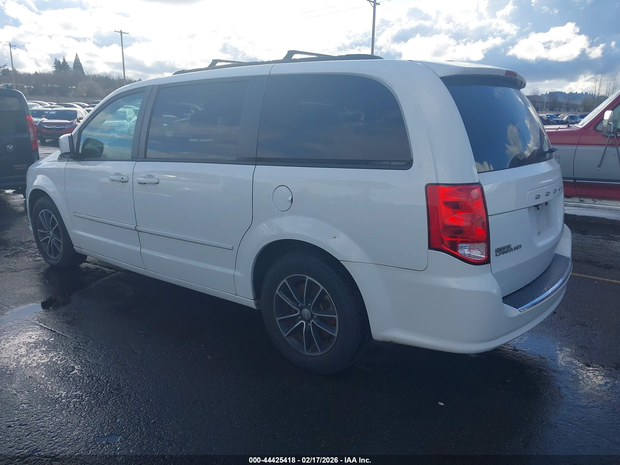 DODGE GRAND image 3