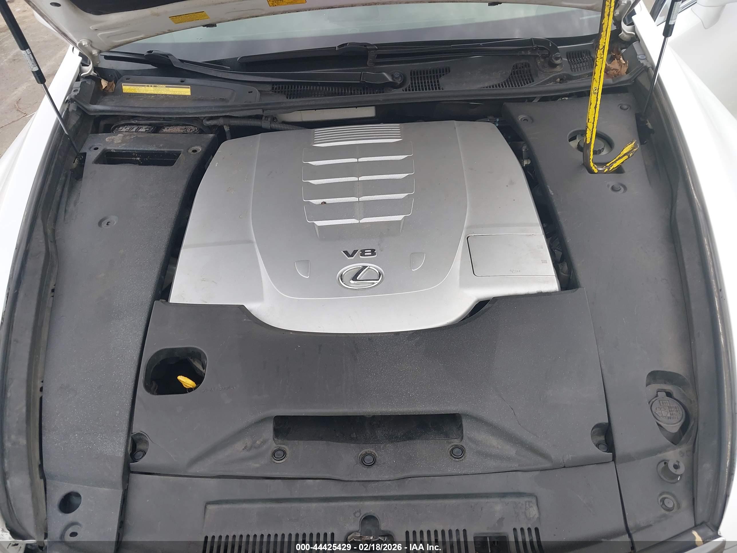 LEXUS LS image 10