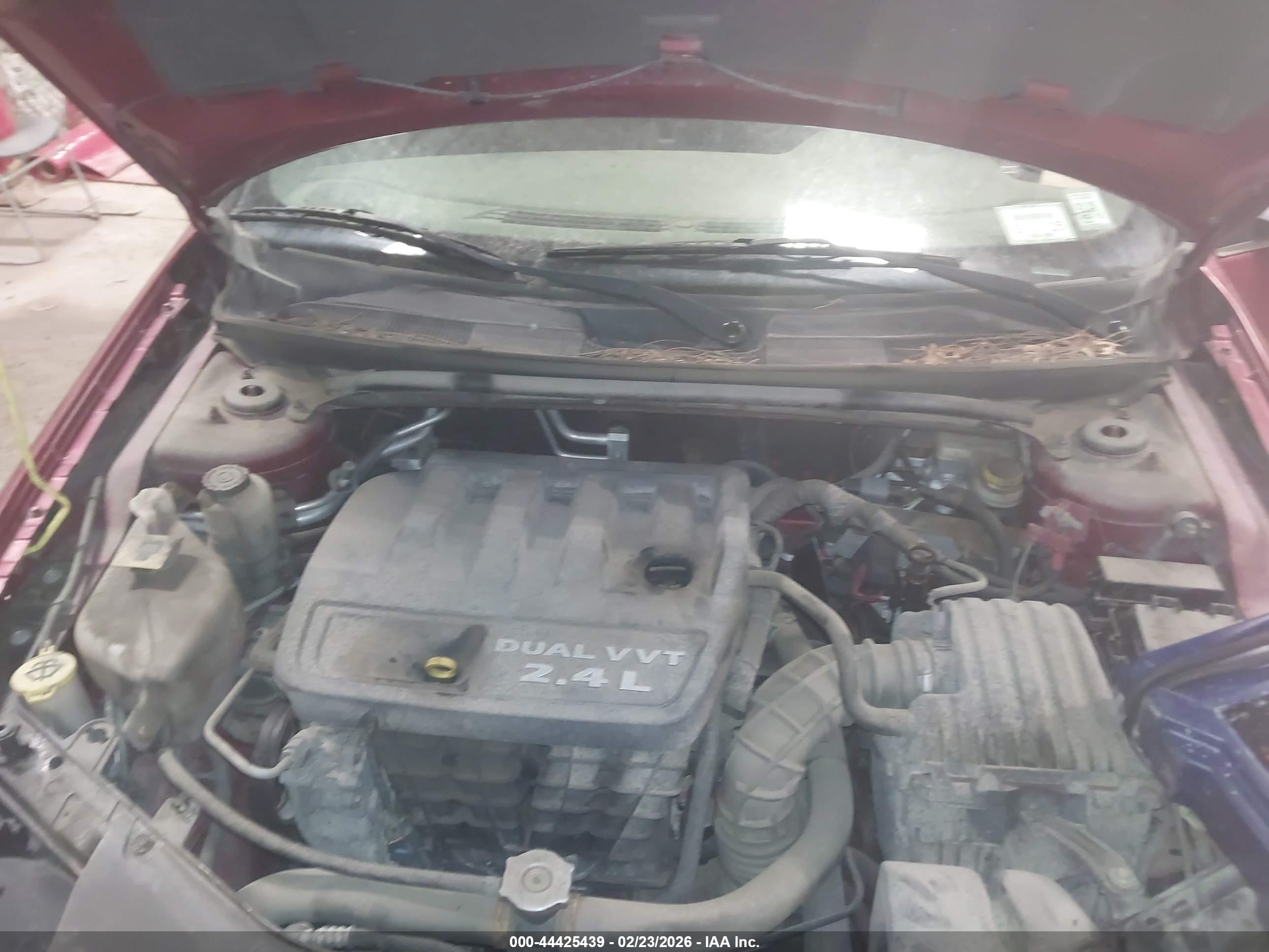 CHRYSLER 200 image 10