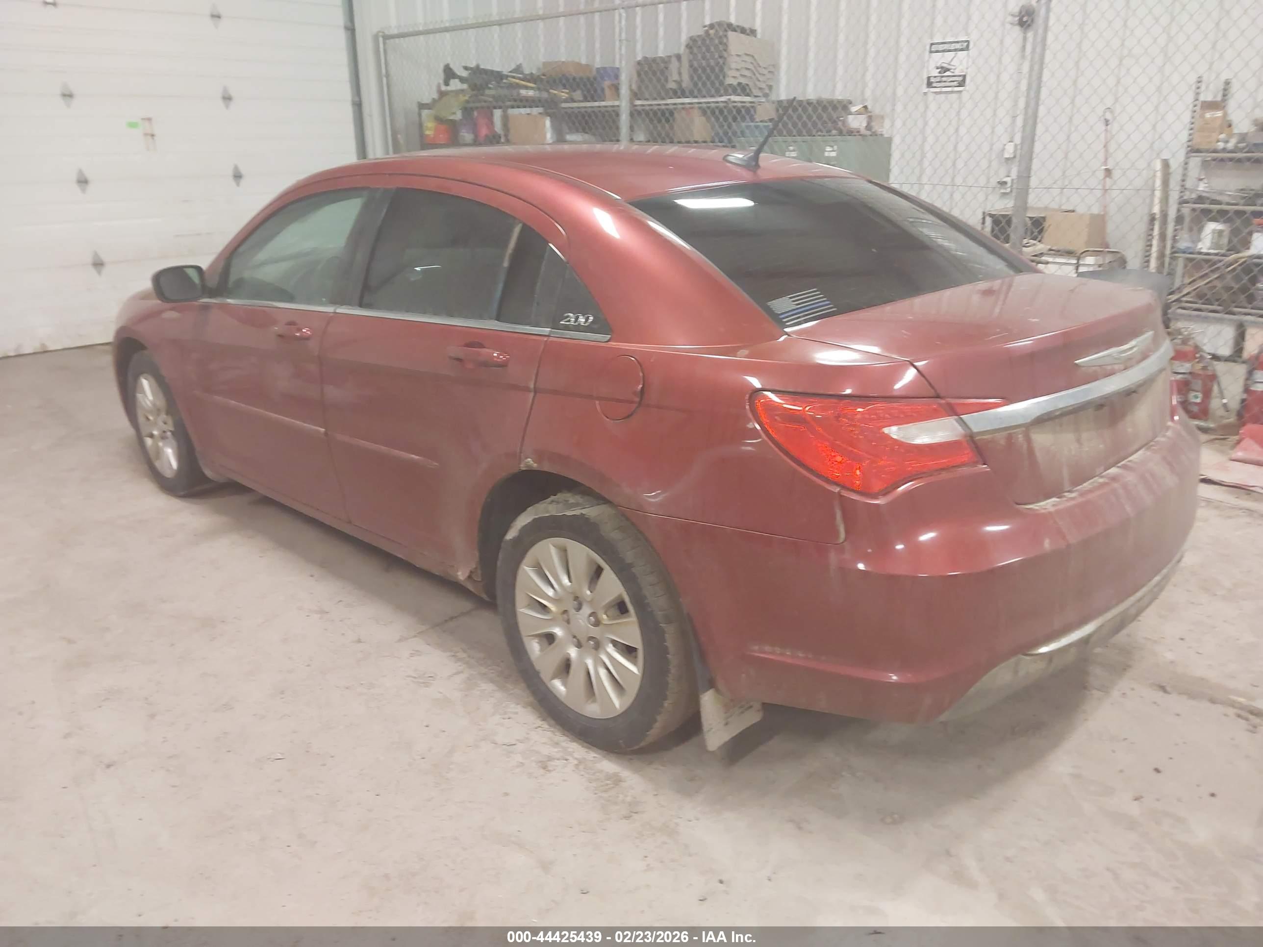 CHRYSLER 200 image 3