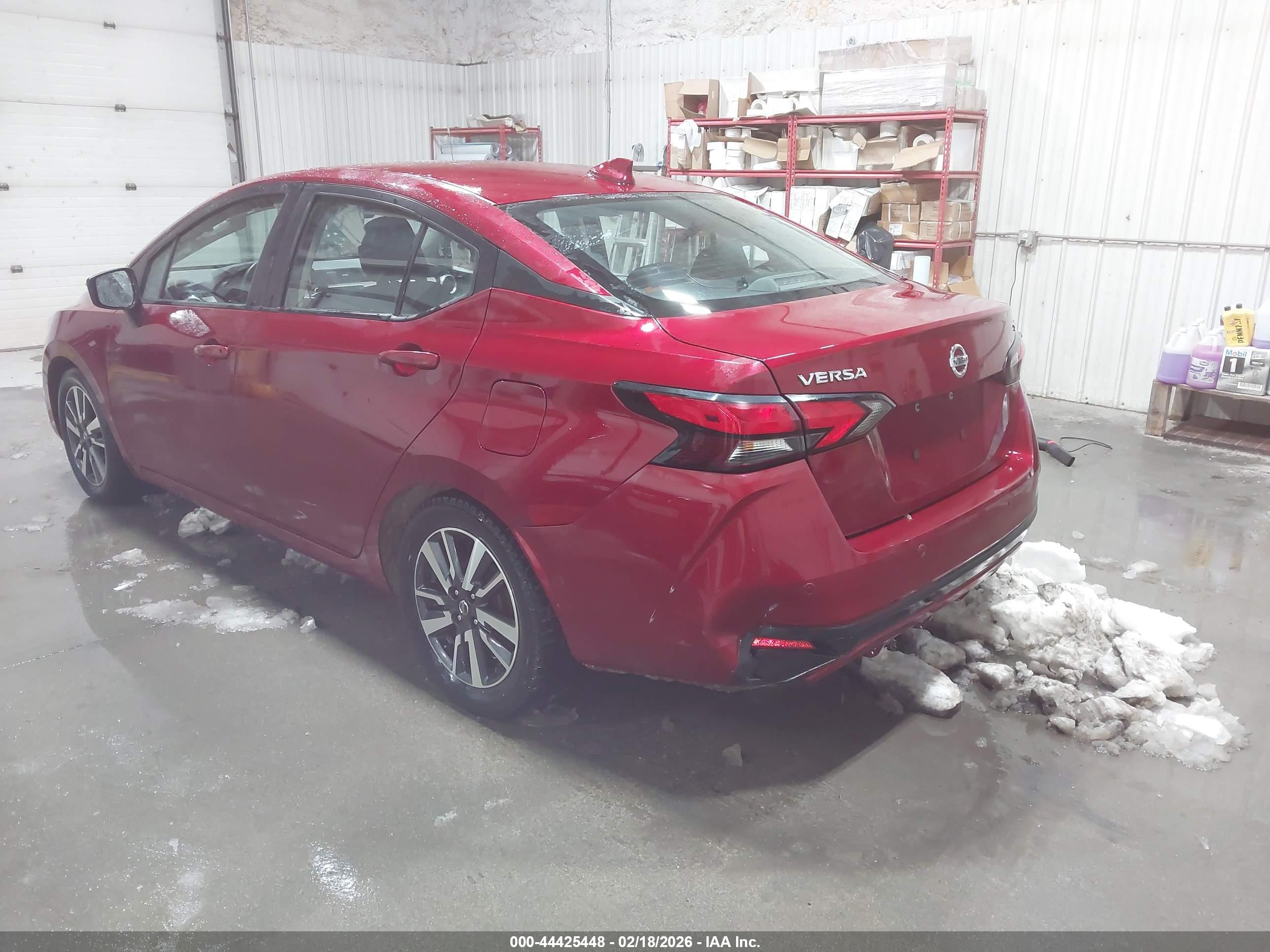 NISSAN VERSA image 3