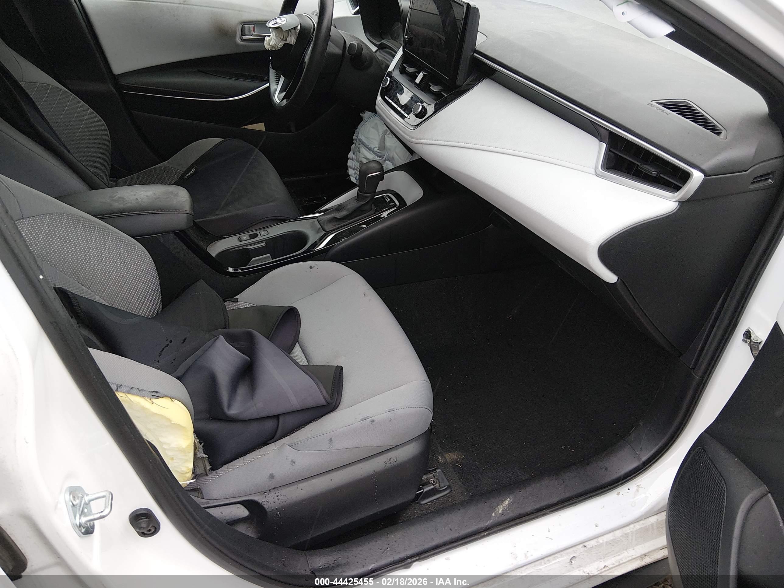 TOYOTA COROLLA image 5
