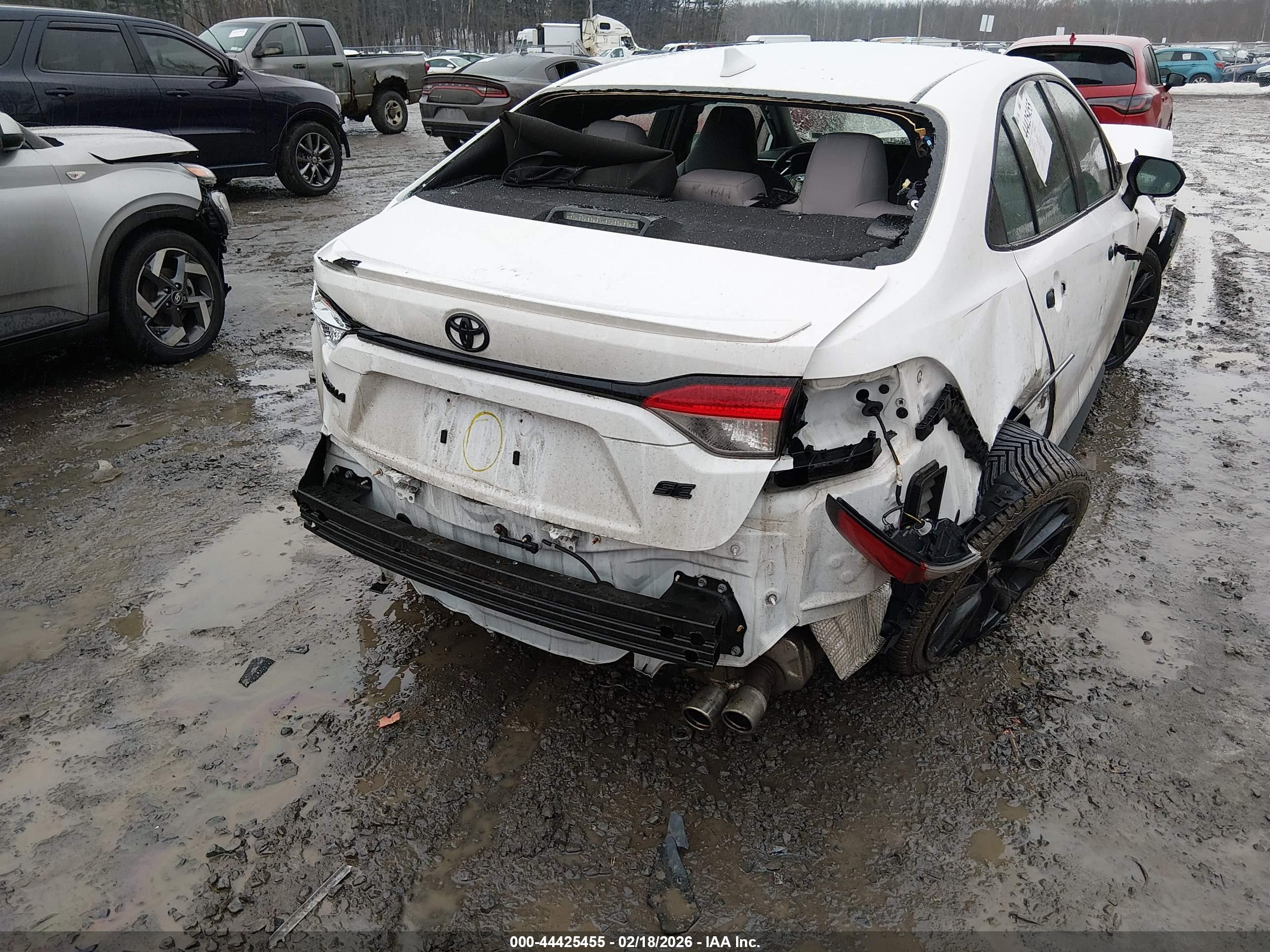 TOYOTA COROLLA image 6