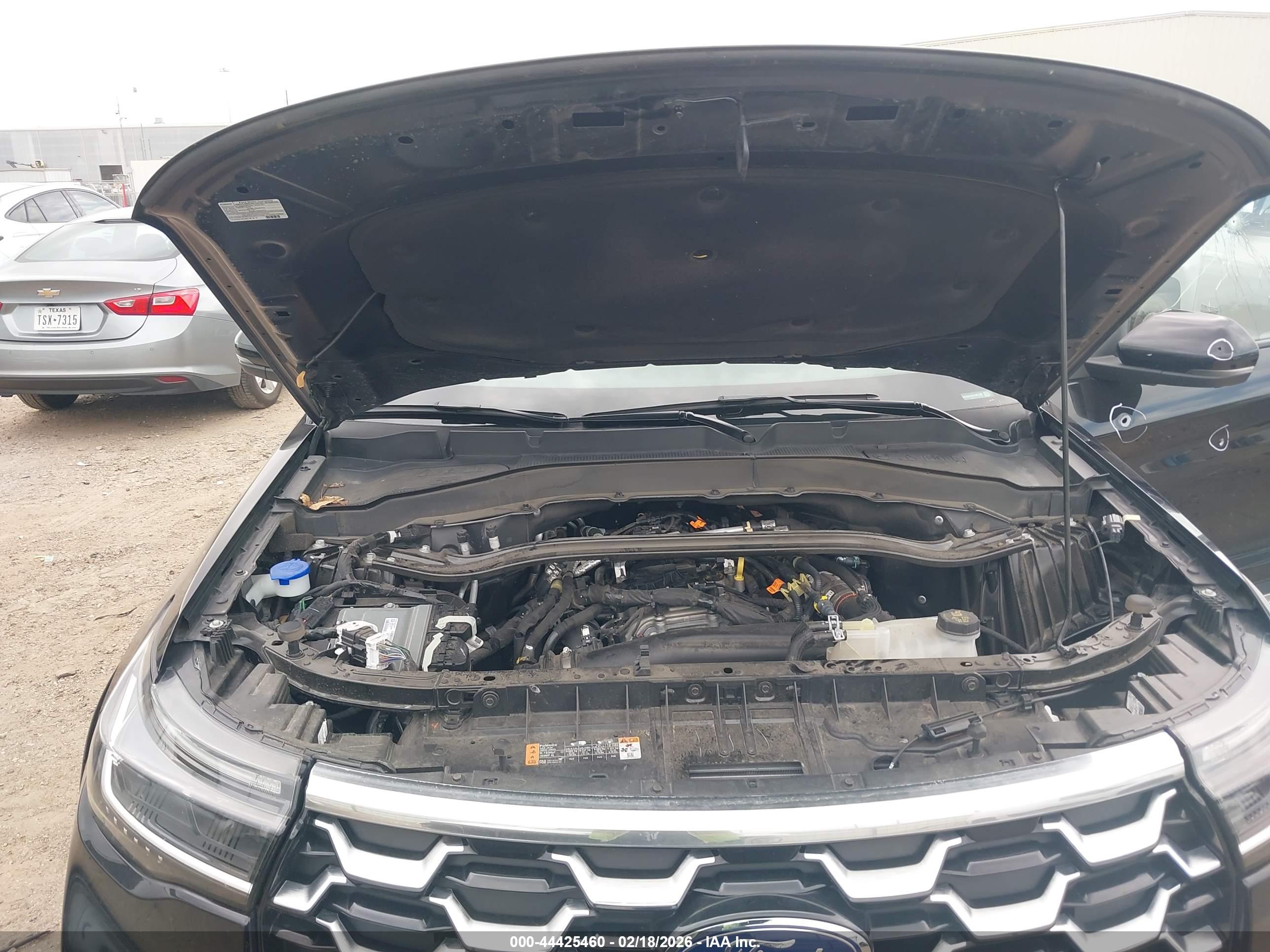 FORD EXPLORER image 10