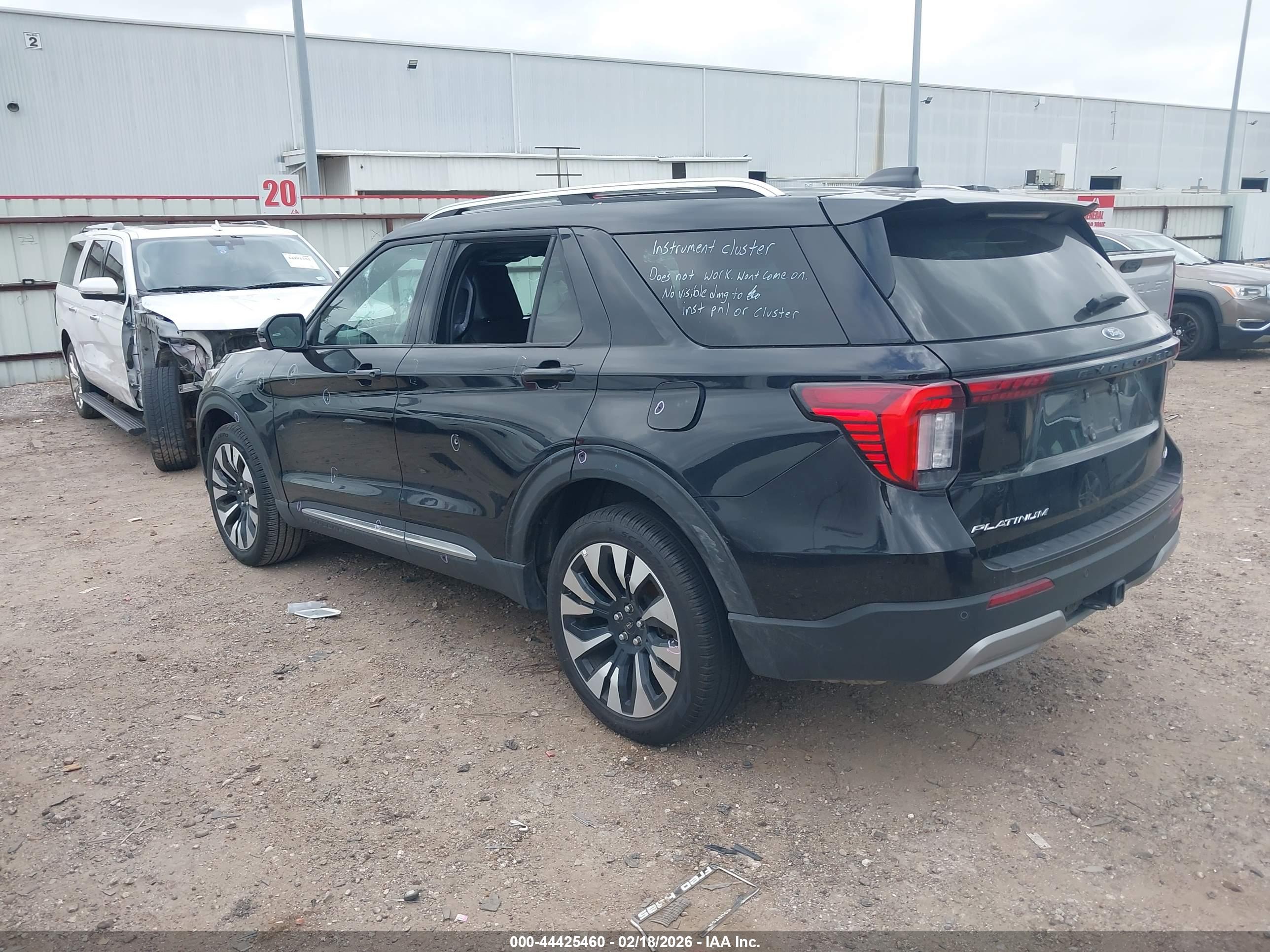 FORD EXPLORER image 3