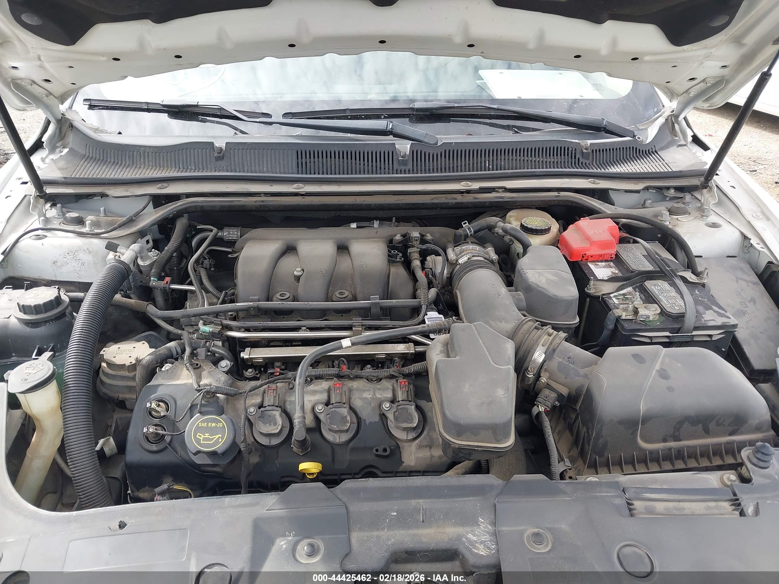 FORD TAURUS image 10