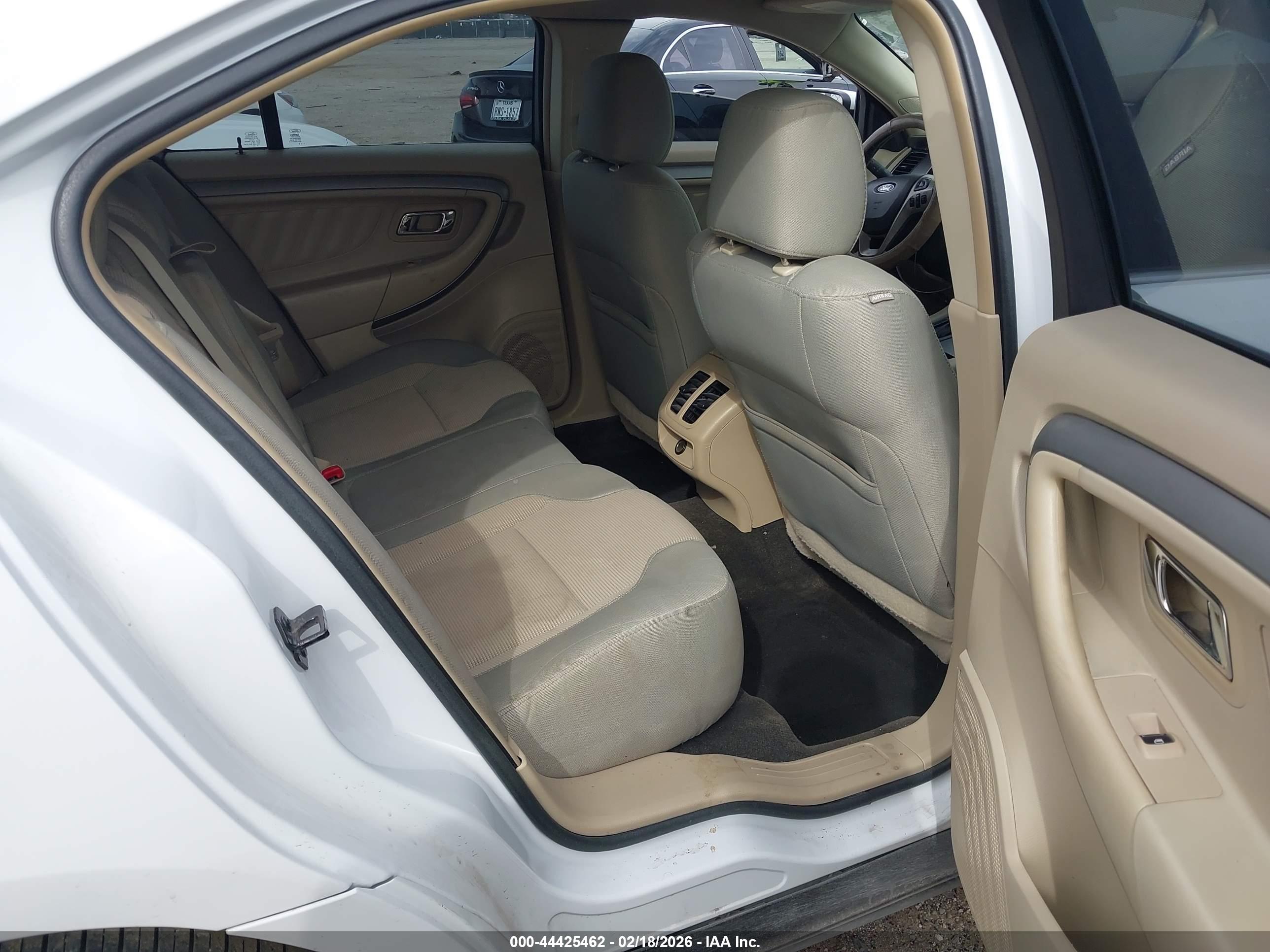 FORD TAURUS image 8