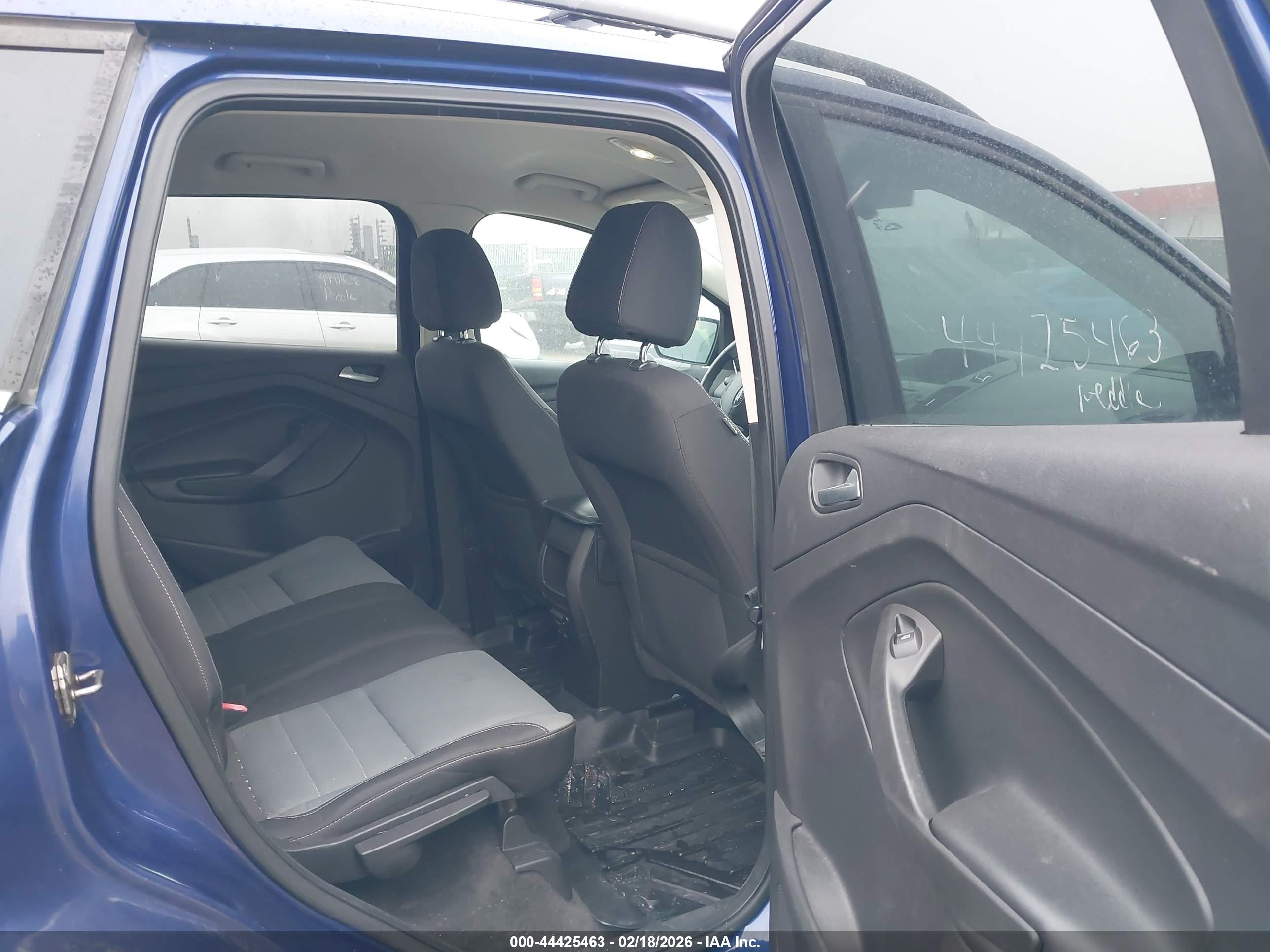 FORD ESCAPE image 8