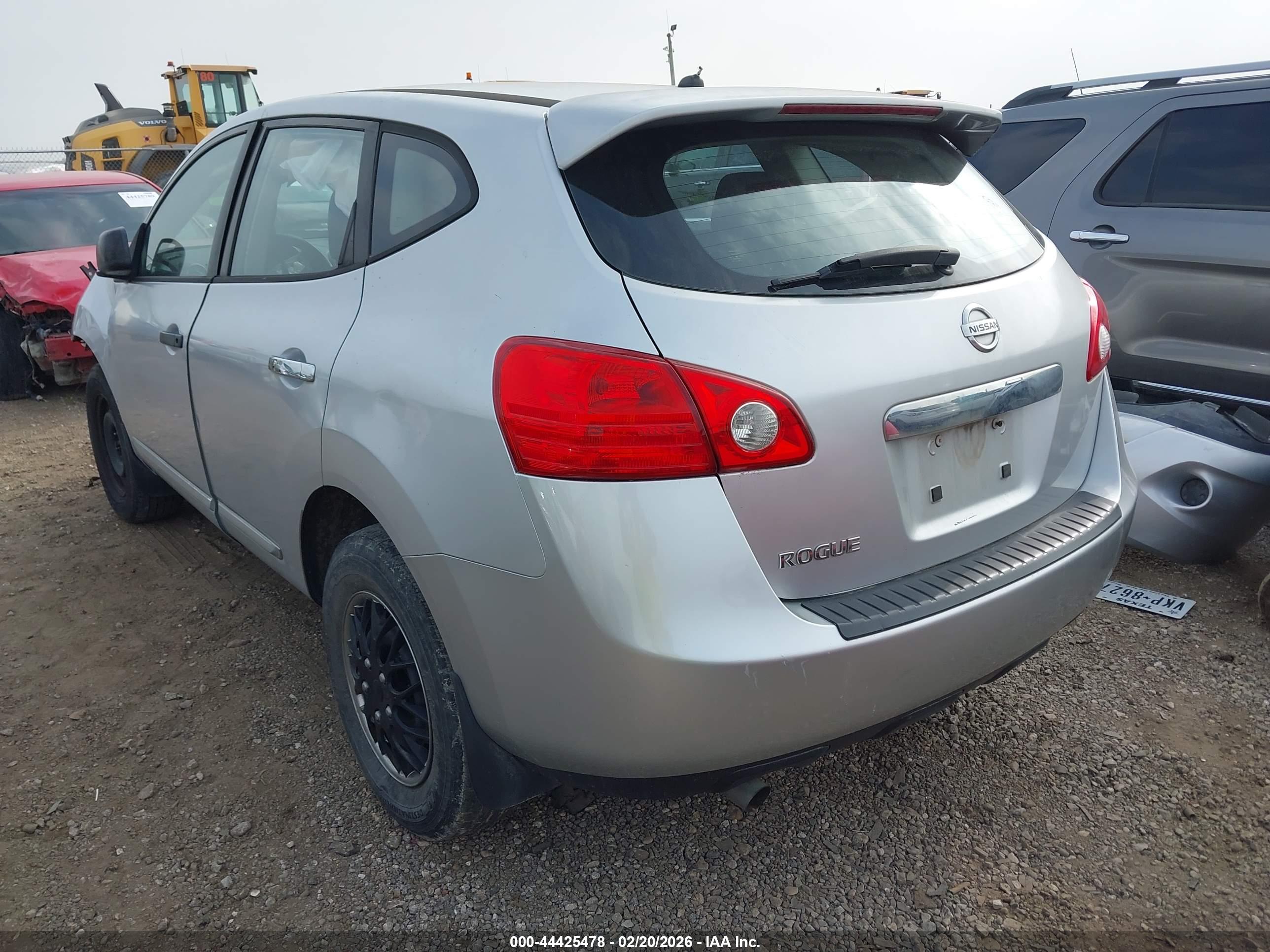 NISSAN ROGUE image 3