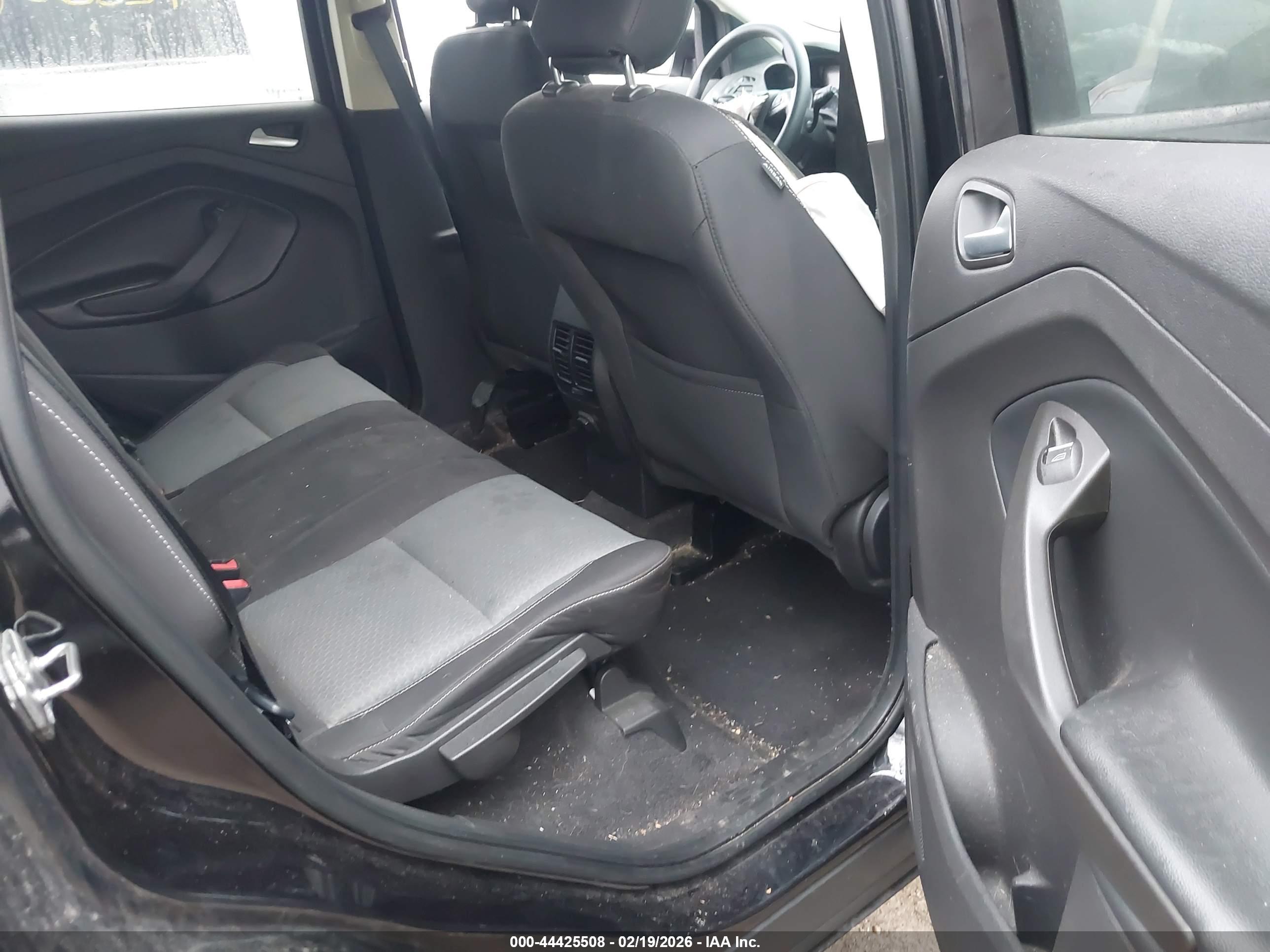 FORD ESCAPE image 8
