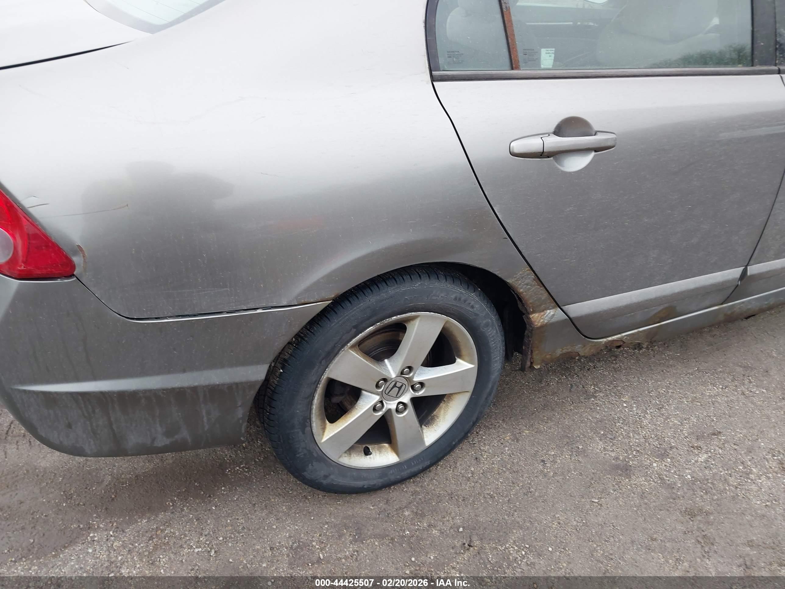 HONDA CIVIC image 6