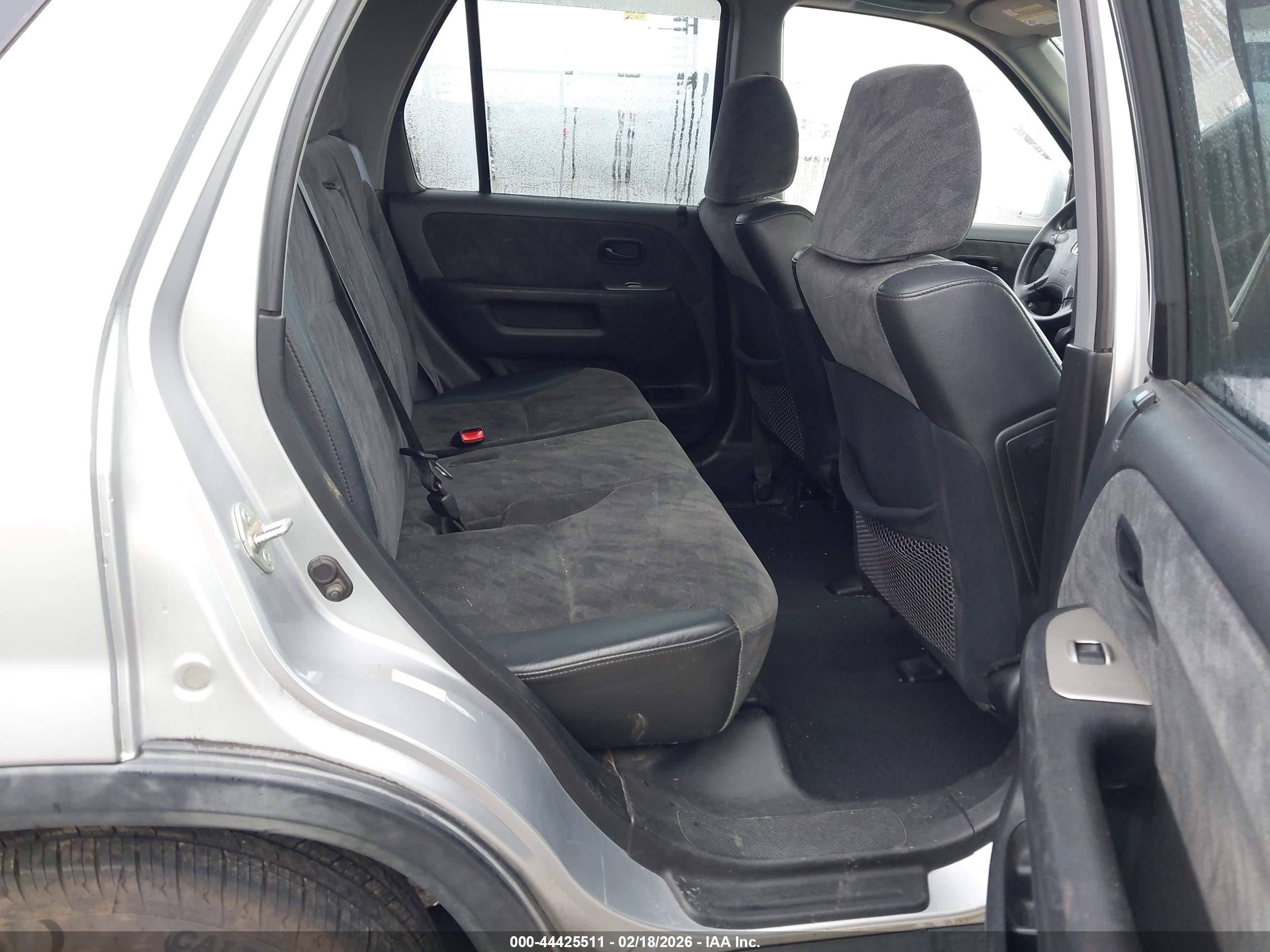 HONDA CR-V image 8