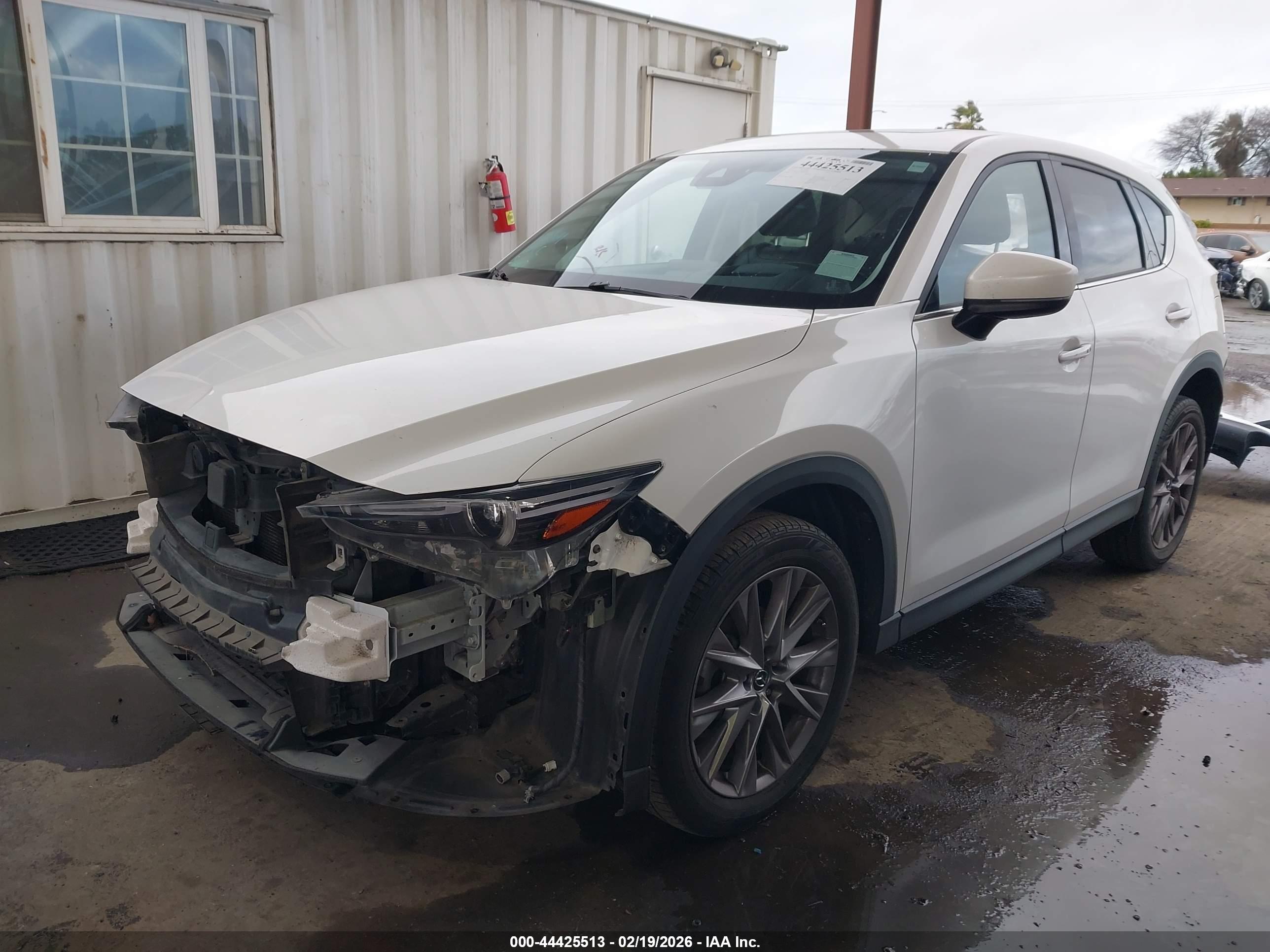 MAZDA CX-5 image 2
